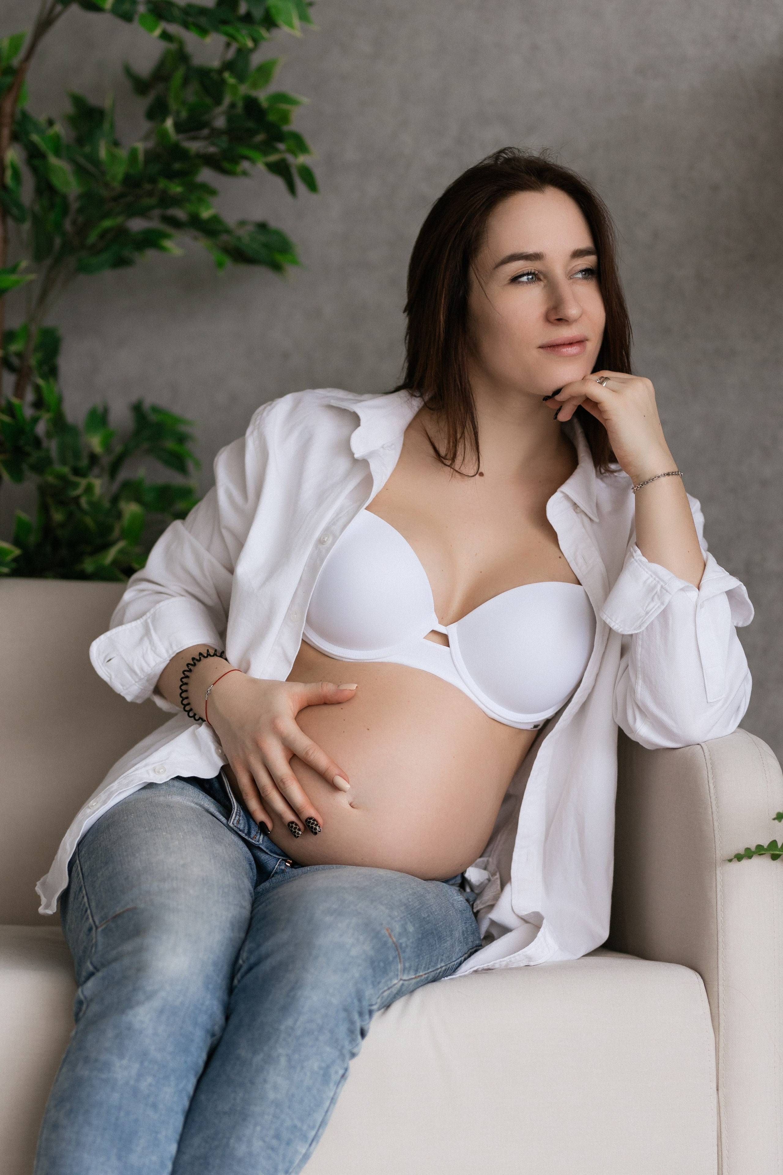 Laukimo (nėščiosios) fotosesija Marijampolėje, fotostudijoje