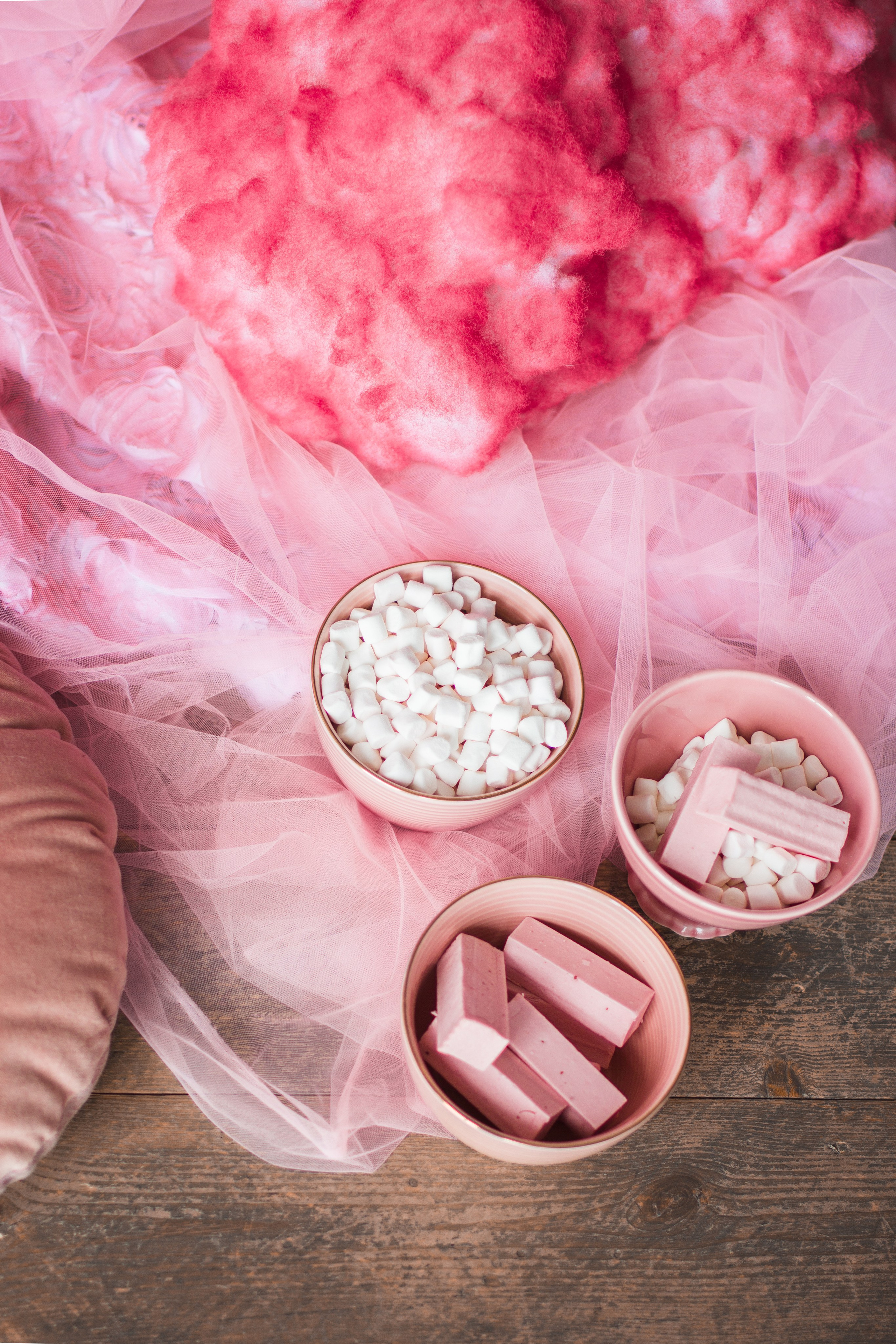 OH LA LA decoration studio. Photographer Vladmir Gladkov