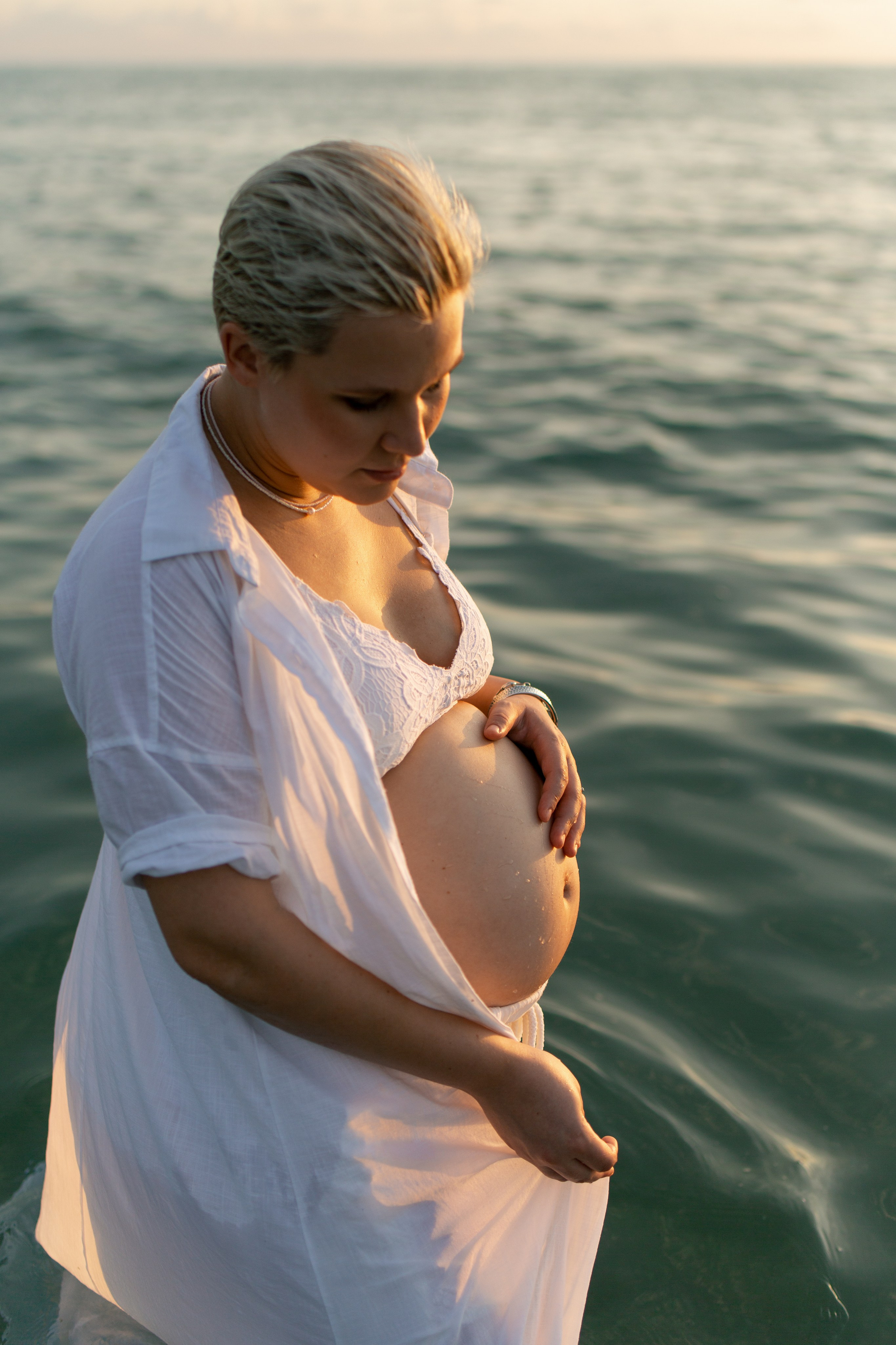 Asya. Ocean. Photographer Vladmir Gladkov