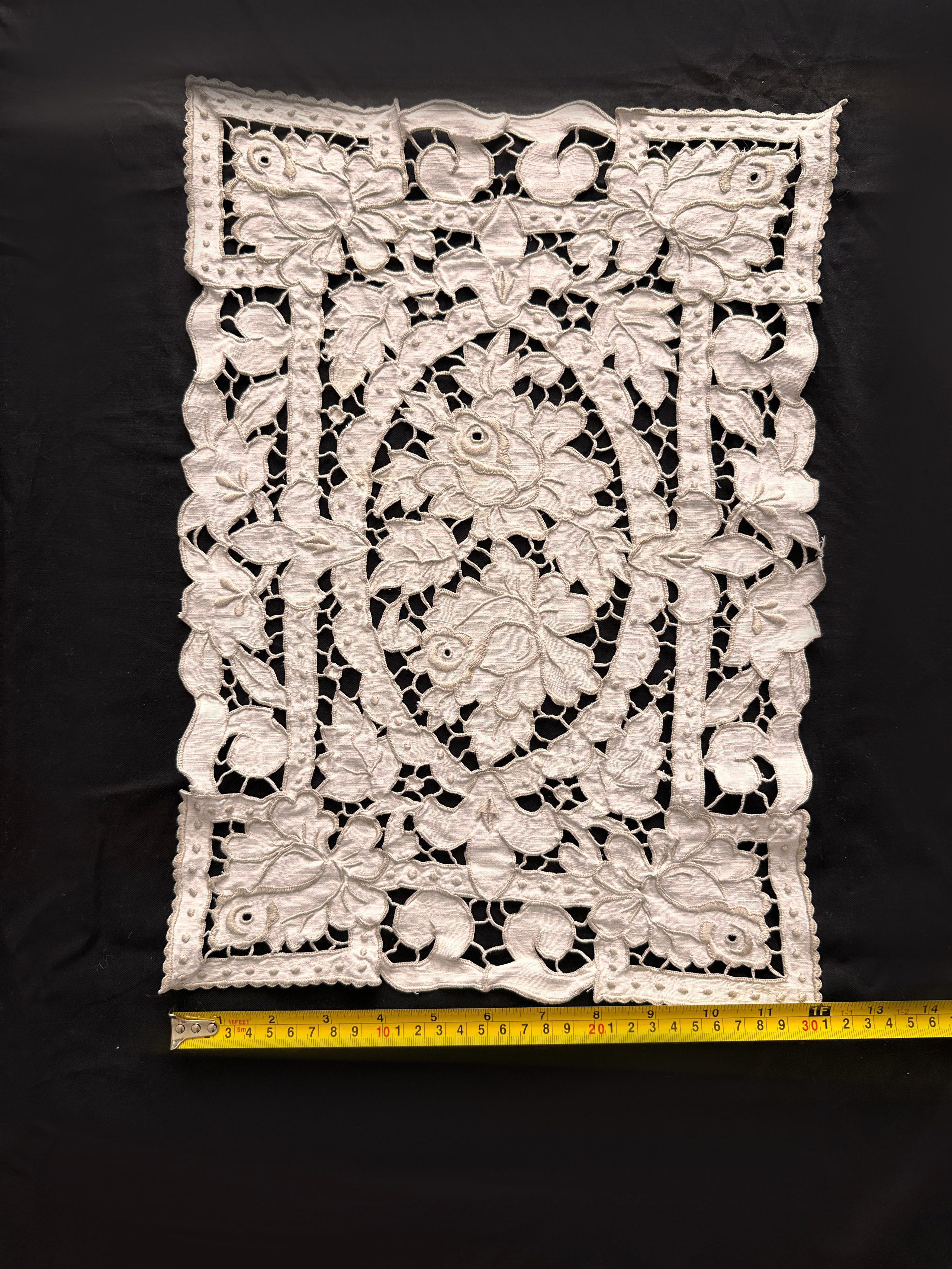 Textil4. Современнные и актикварные украшения в Барселоне, Москве и Санкт-Петербурге