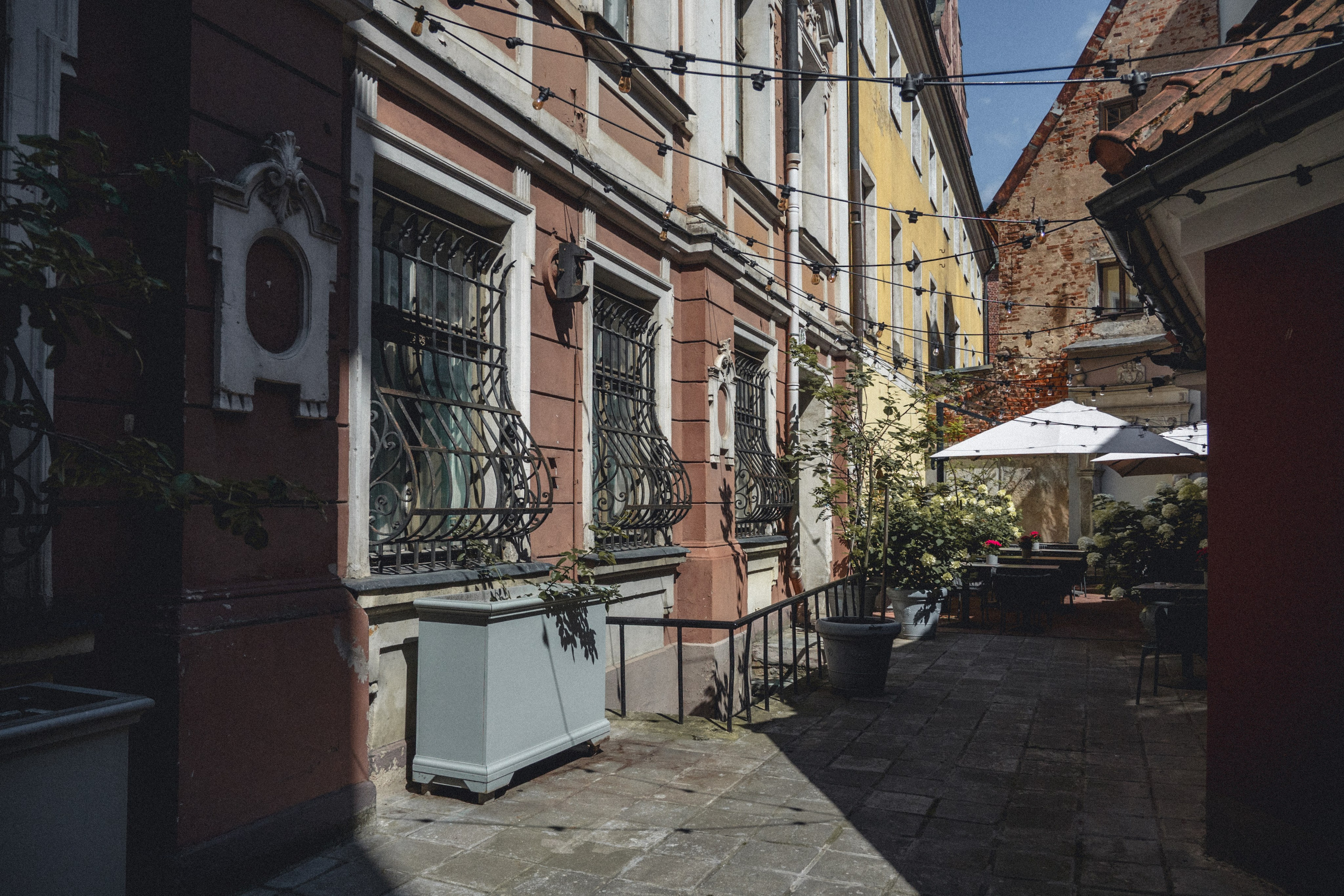 Voyage à Riga. Photographe sur Cote d’Azur. Portraits de familles, couples, enfants, événements