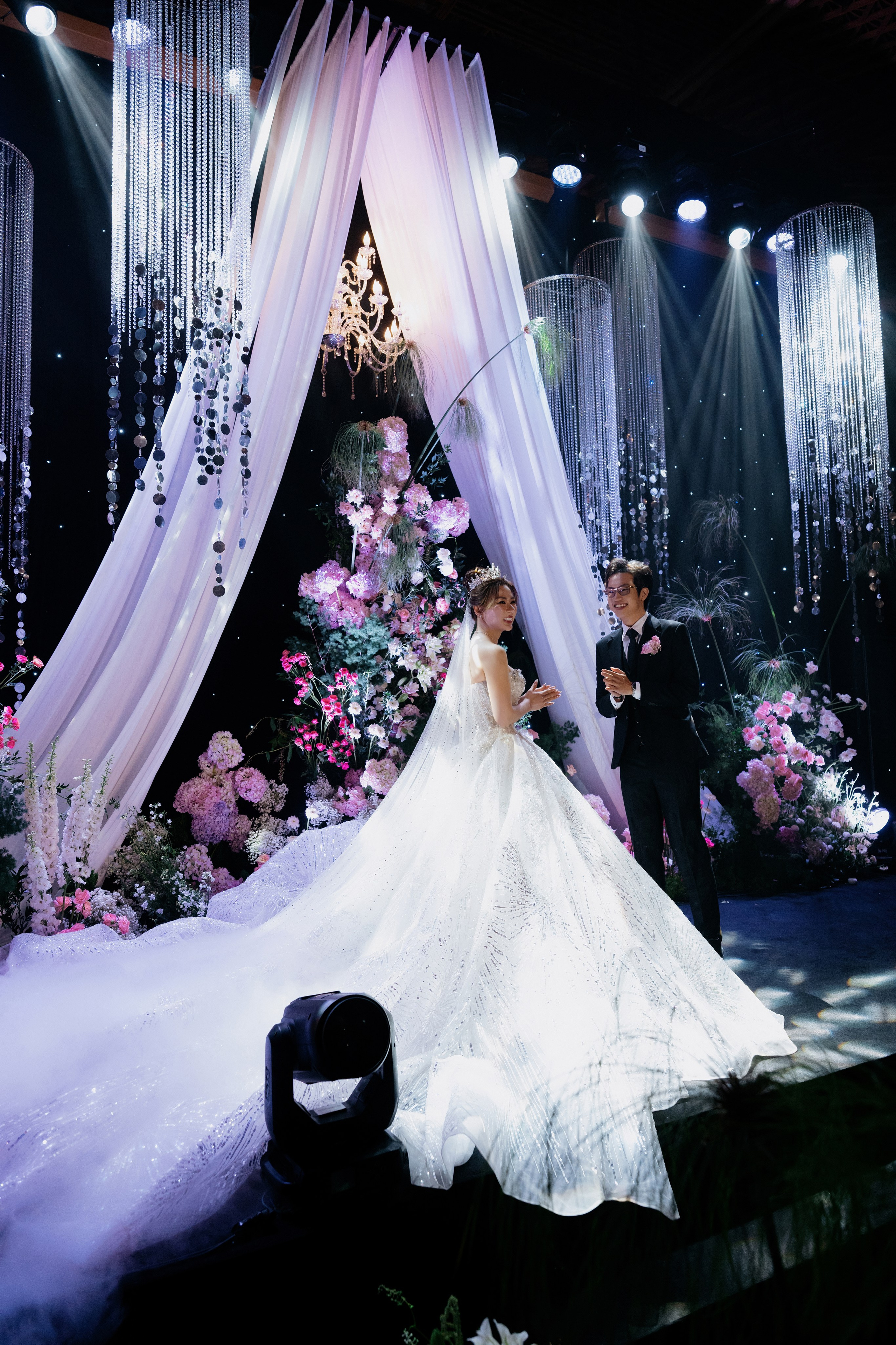 Nicholas & KimThanh / GemCenter 24.05.2026. Nhiếp ảnh gia đám cưới hàng đầu tại Thành Phố Hồ Chí Minh