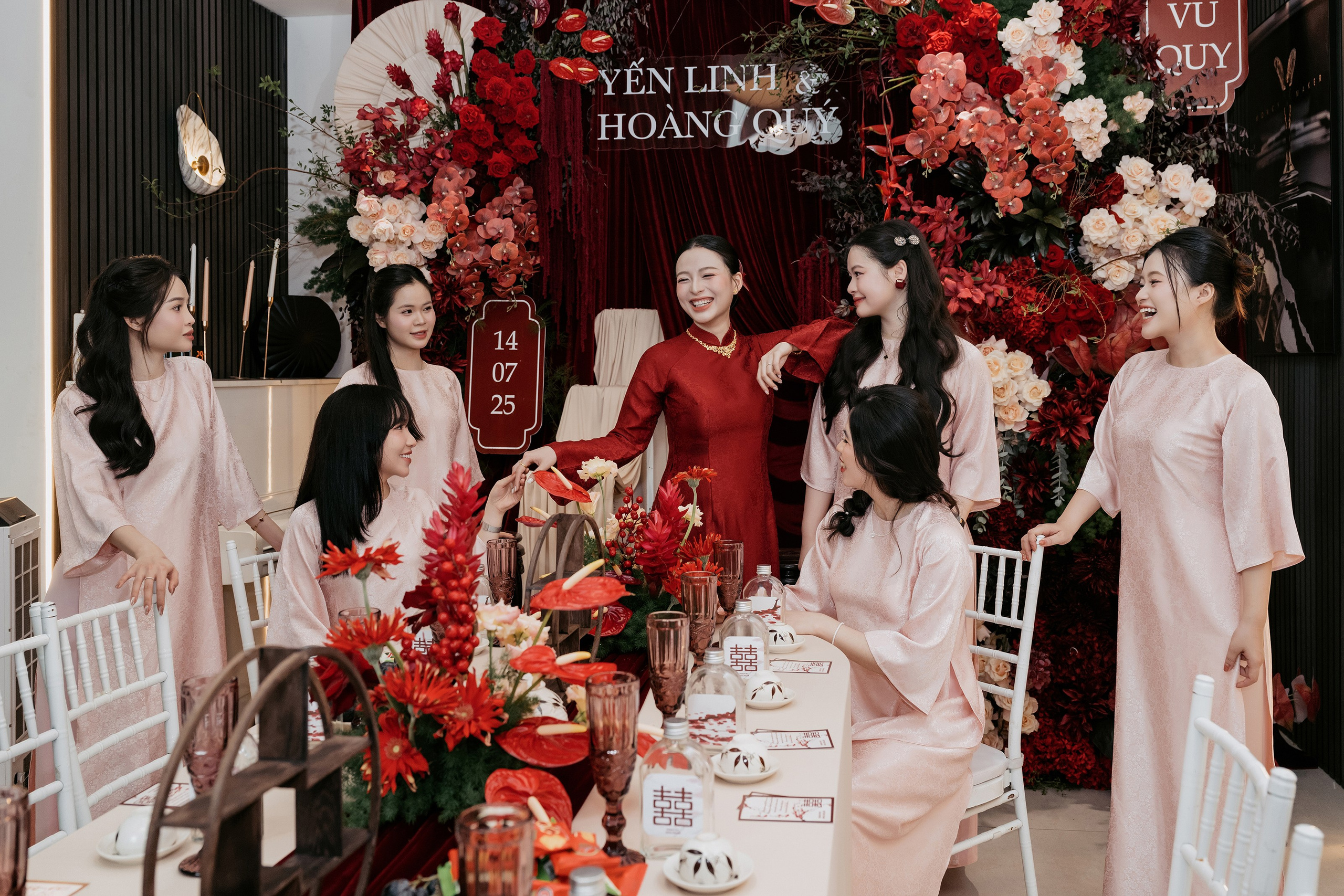 YEN LINH & HOANG QUY / Wedding Ceremony. Nhiếp ảnh gia đám cưới hàng đầu tại Thành Phố Hồ Chí Minh