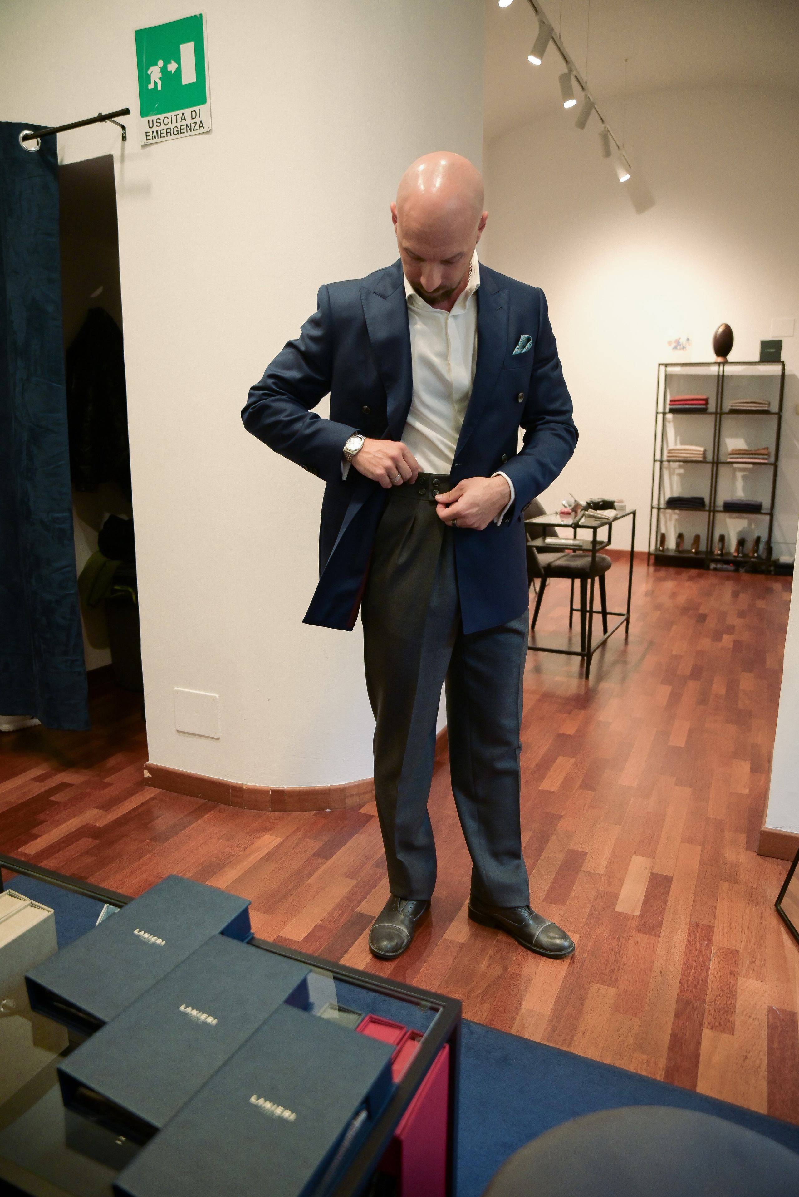 LANIERI - CONTENUTI PER IL PUNTO DI VENDITA DI TORINO