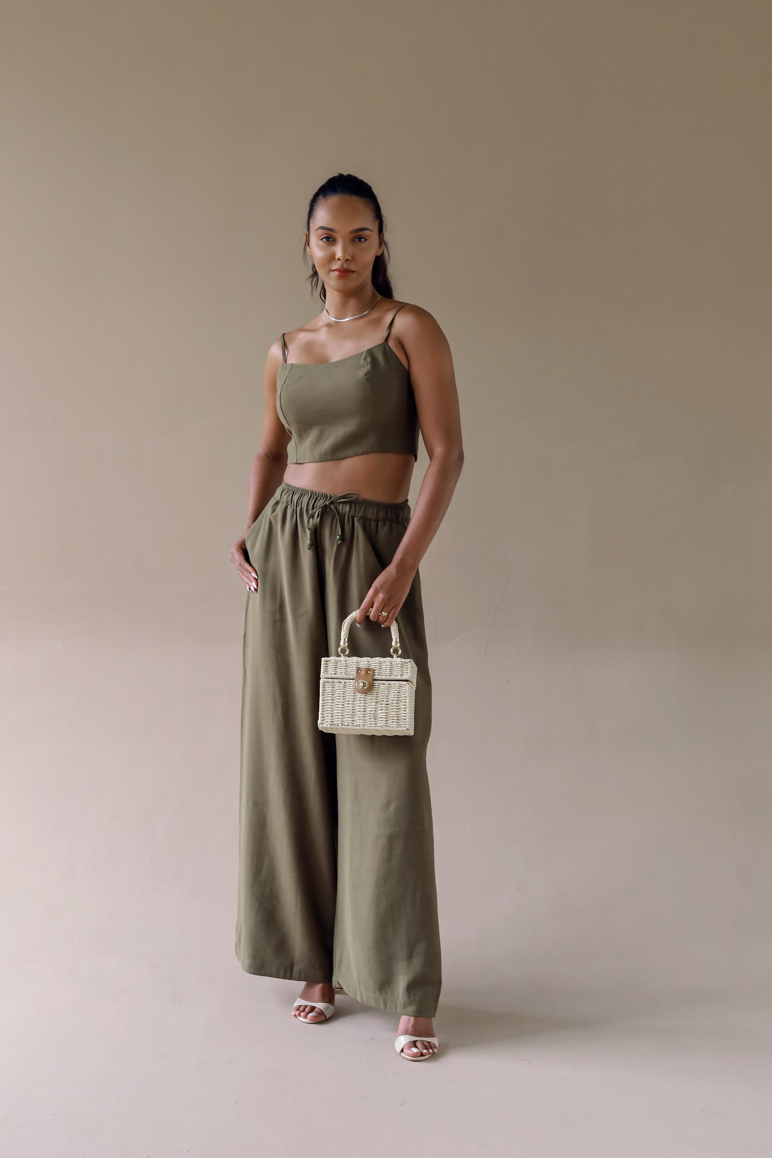 MODA. Eu Talyssa Mendonça (Fotógrafa, Goiânia — GO)