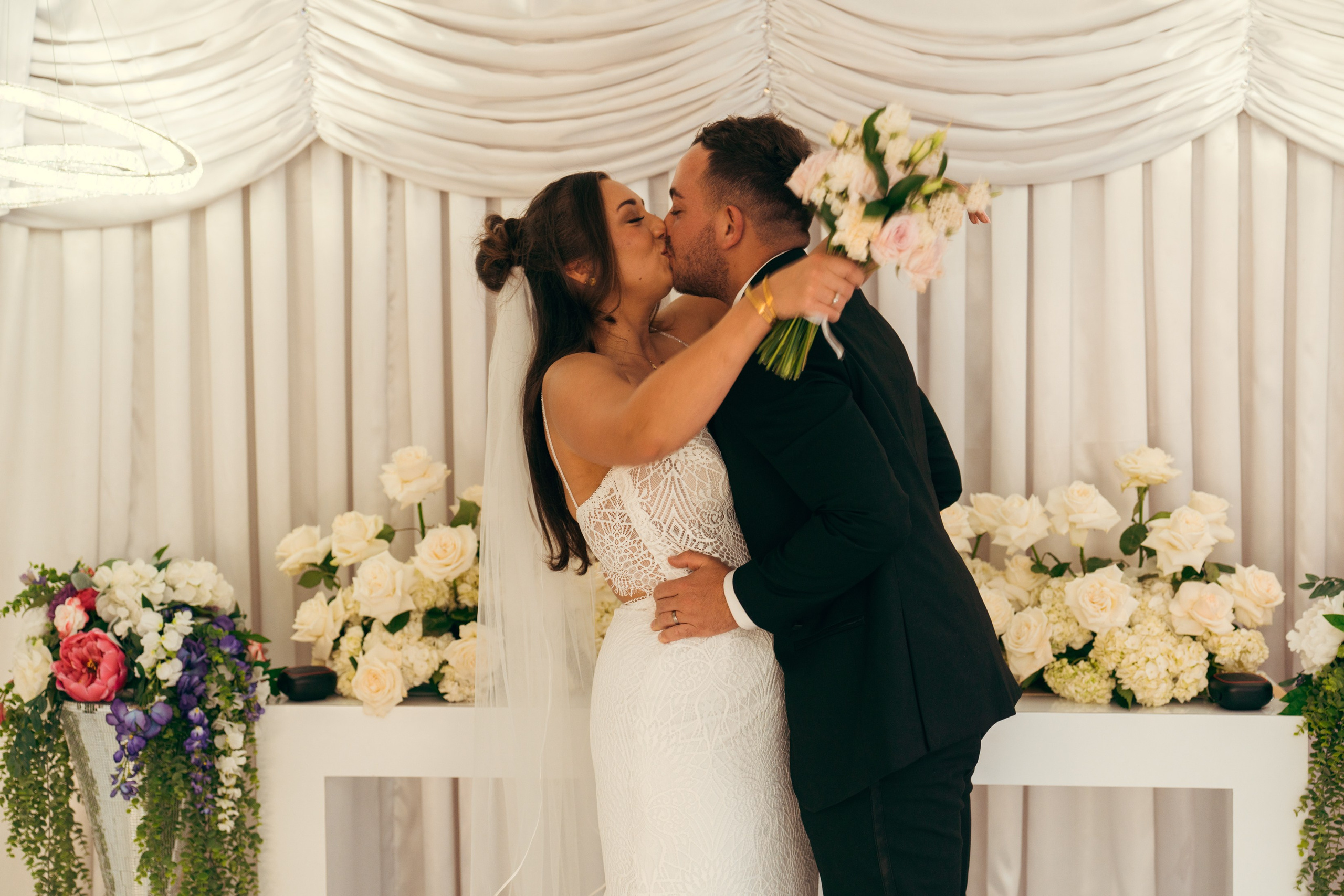 Georgia&Kyran. Wedding & elopement photographer Viktoriya Kravtsov. Las Vegas