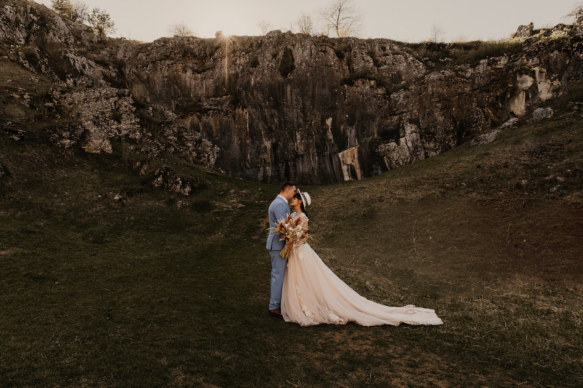 Cosmin si Irina: Povestea iubirii din Ponoarele, Mehedinti. Valentin Melen - fotograf de nunta 🤍