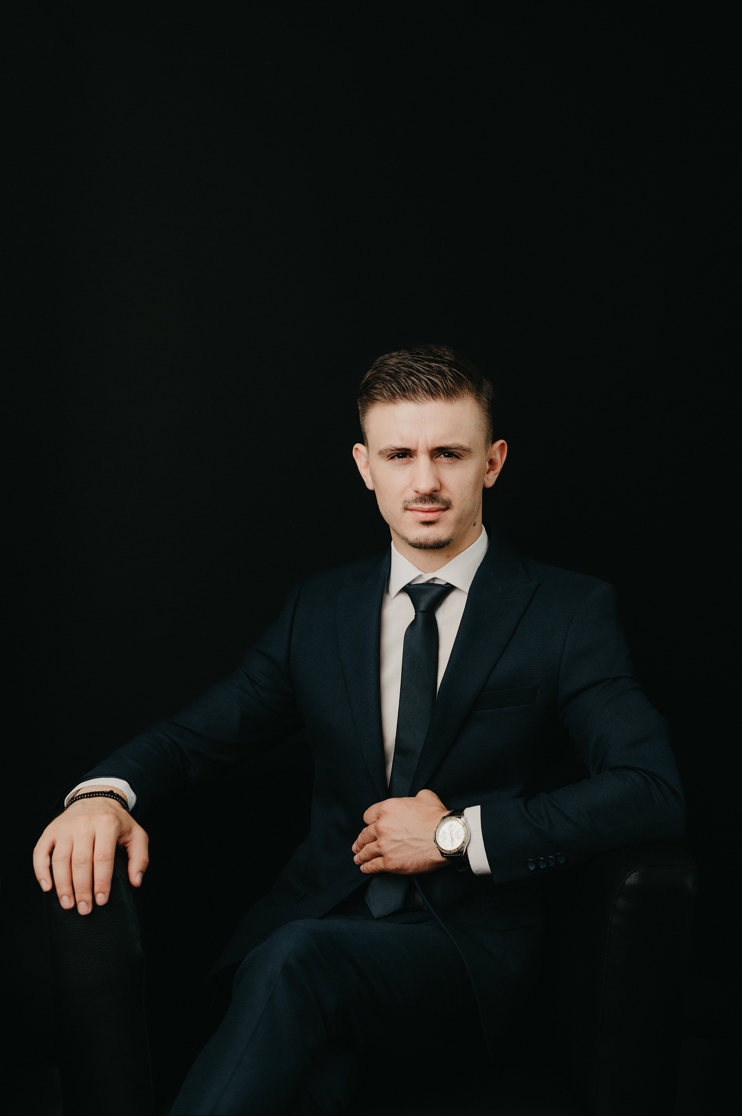 Studio. Valentin Melen - fotograf de nunta 🤍