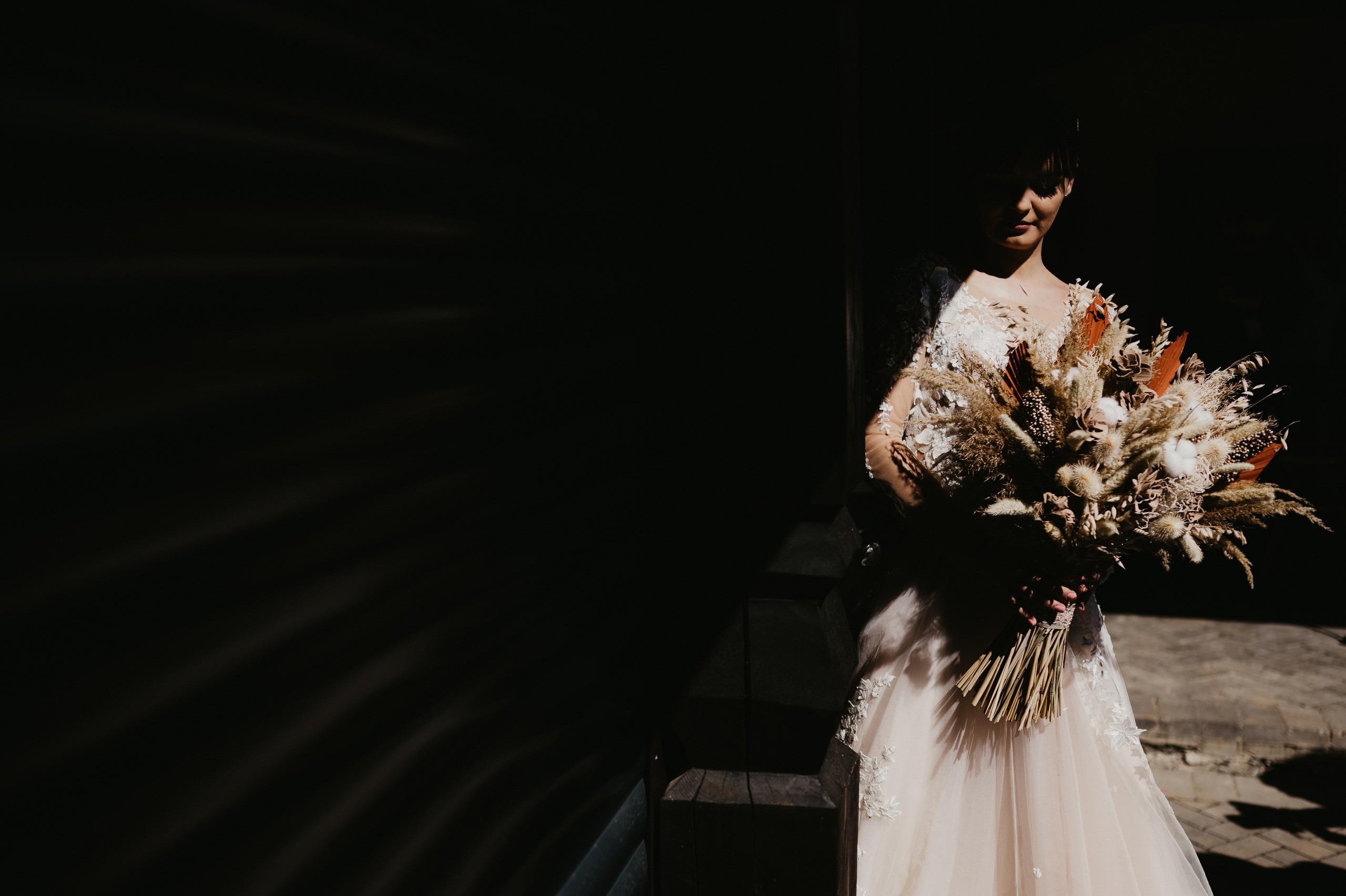 Cosmin si Irina: Povestea iubirii din Ponoarele, Mehedinti. Valentin Melen - fotograf de nunta 🤍