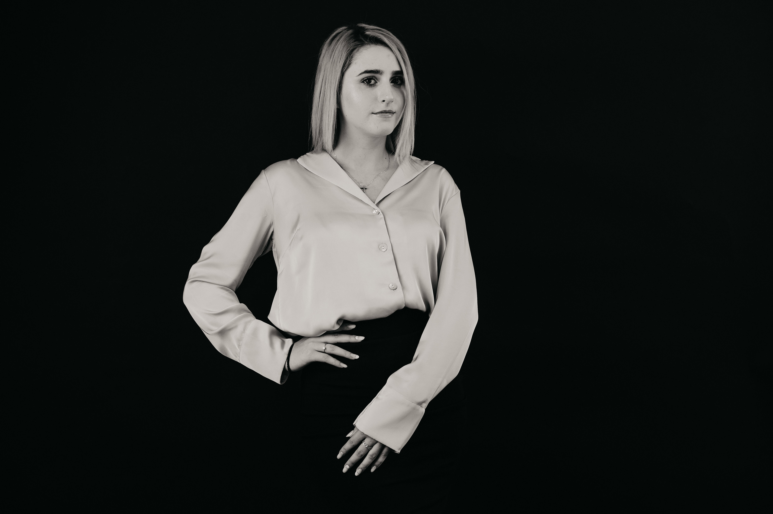 Studio. Valentin Melen - fotograf de nunta 🤍