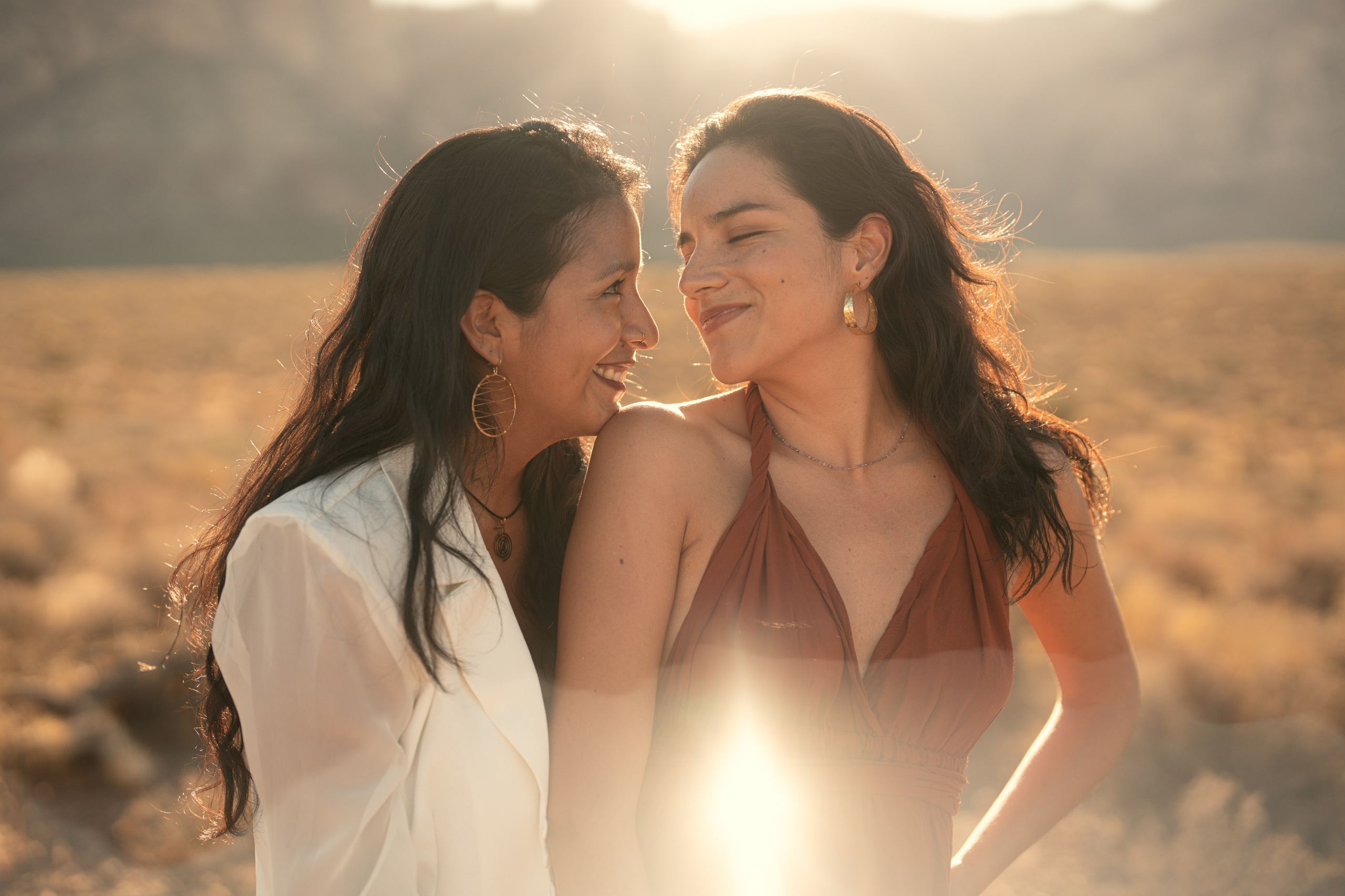 Liz&Fatima. Wedding & elopement photographer Viktoriya Kravtsov. Las Vegas