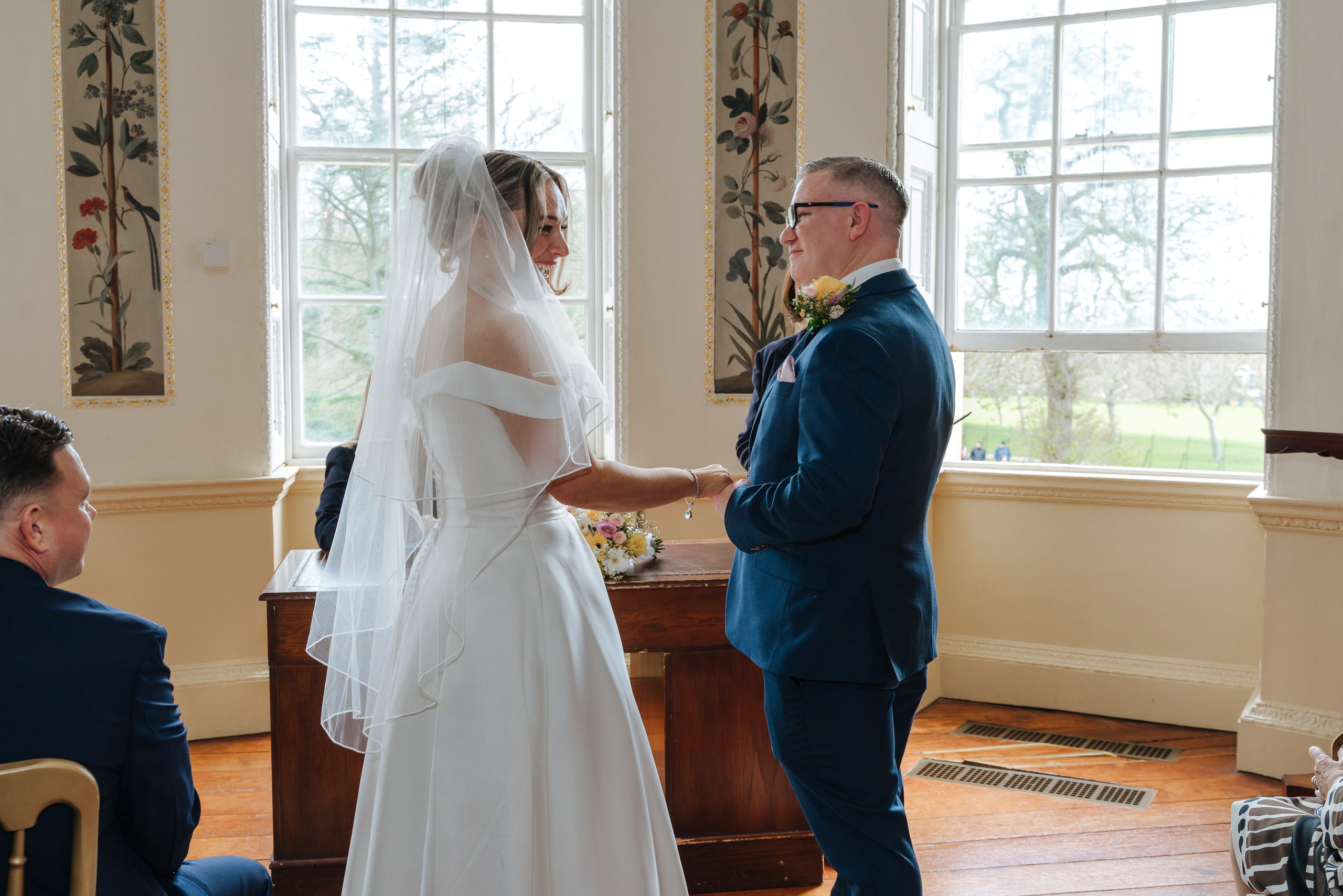 Luke and Nicola’s wedding at Danson House. Photographer in England Ekaterina Romanova