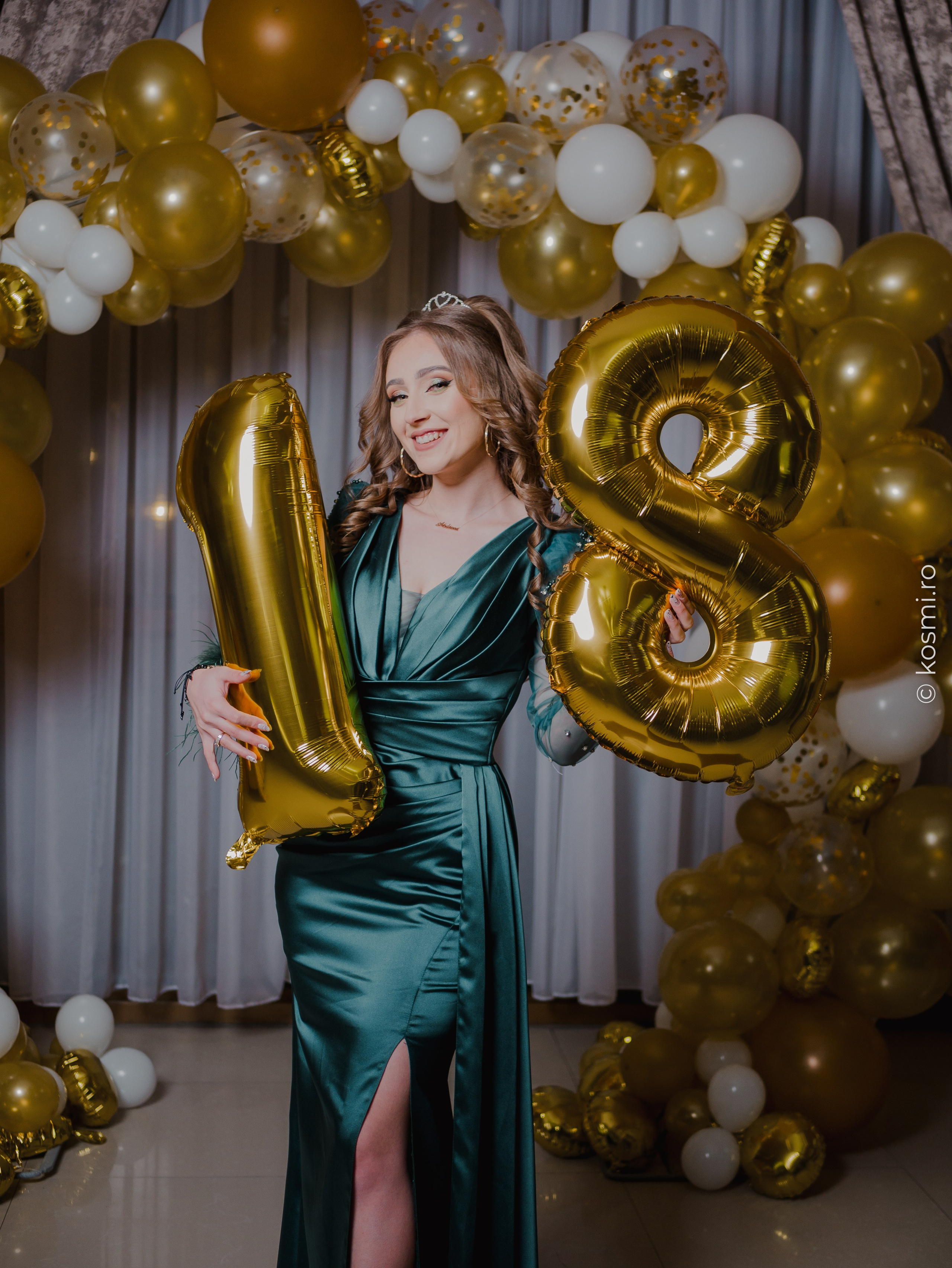 Majorat Andreea. Kosmi