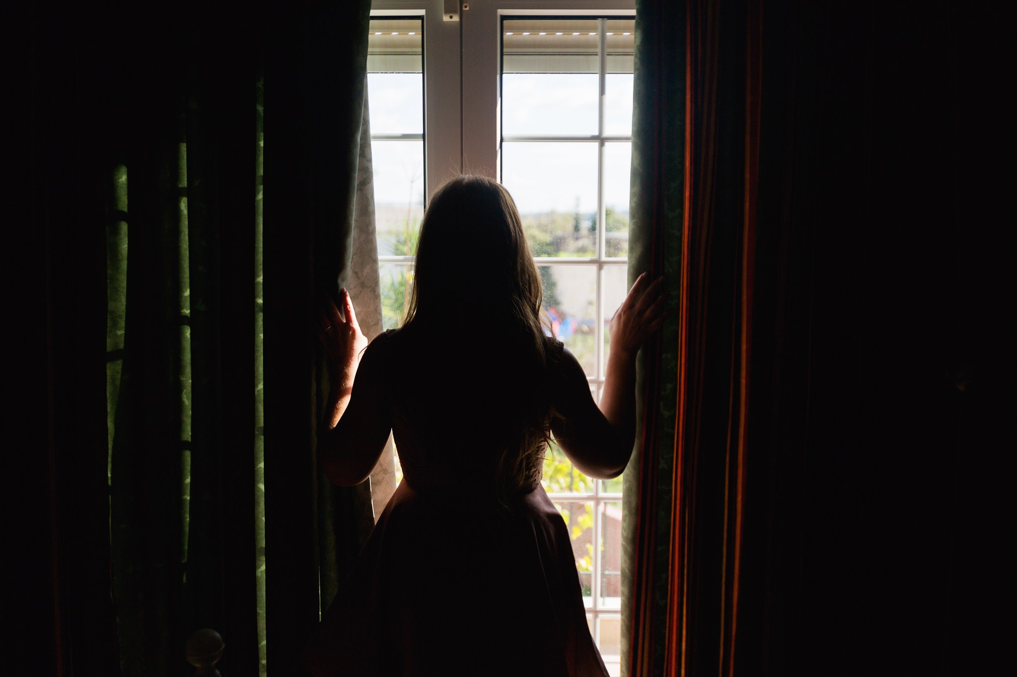 Ronalds & Svetlana, Crete. Denny Savon — Photographer in Santorini | Weddings, Love Stories & Flying Dress