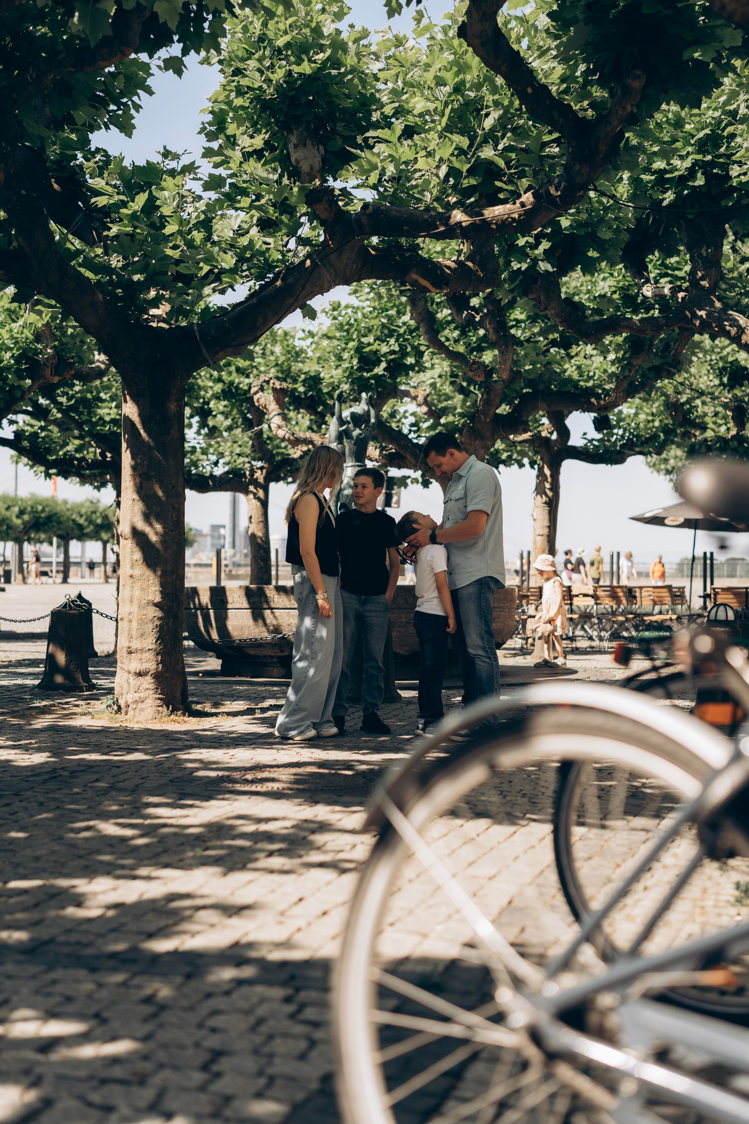 Family in the city. Photography in Germany