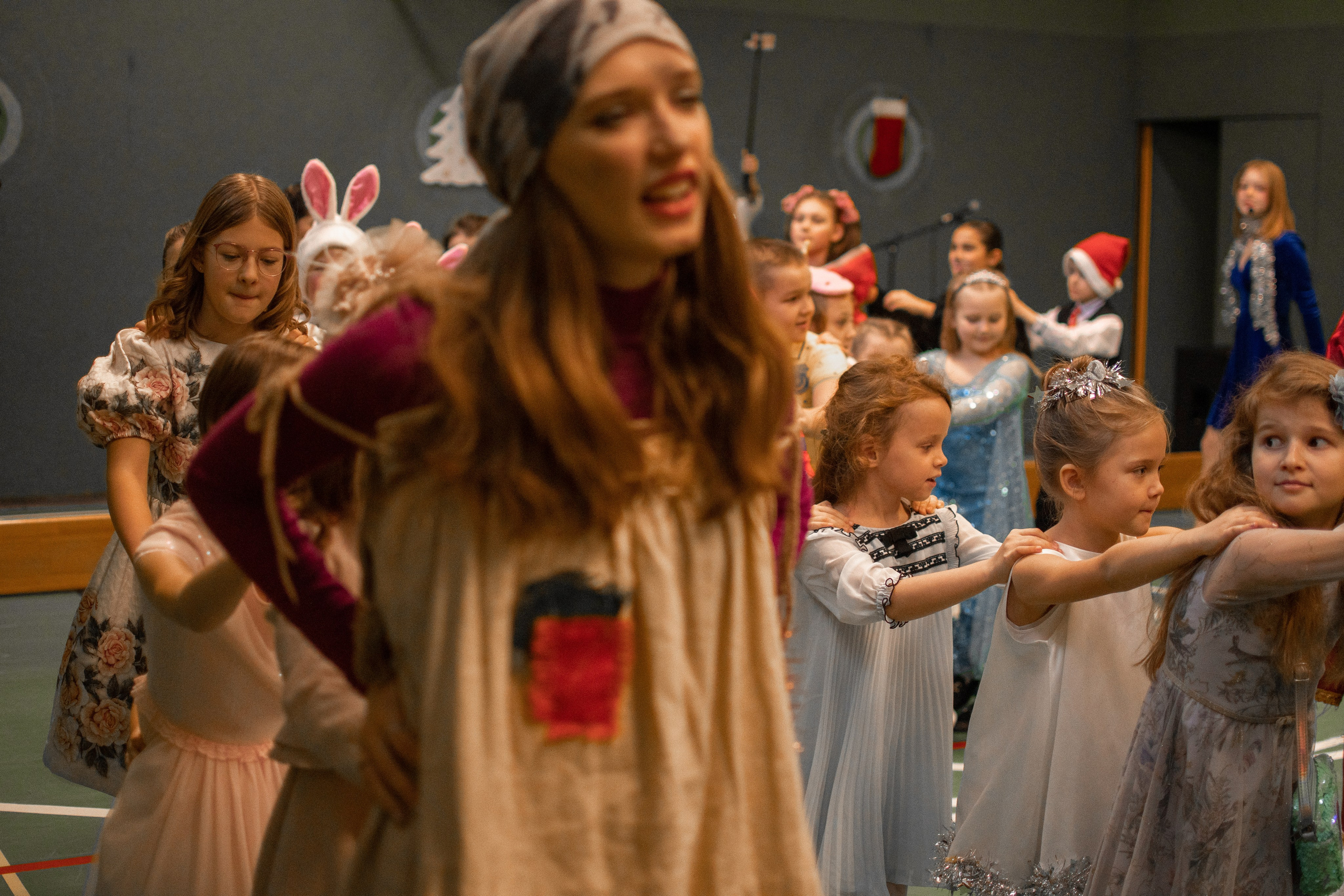 Новогодний хоровод. Семейный и детский фотограф