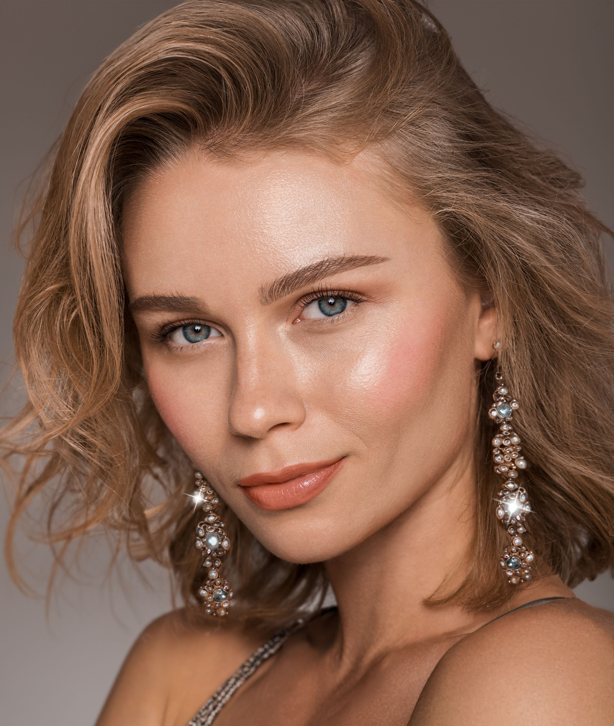High-End Photo Retouching Services | Beauty, Fashion & Portrait Retouching