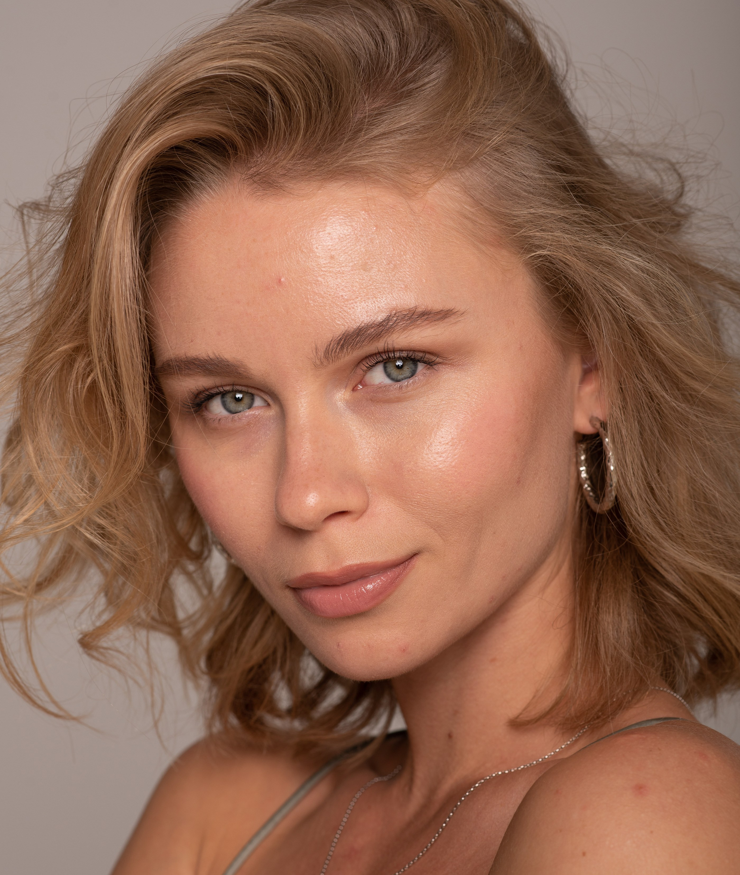 High-End Photo Retouching Services | Beauty, Fashion & Portrait Retouching