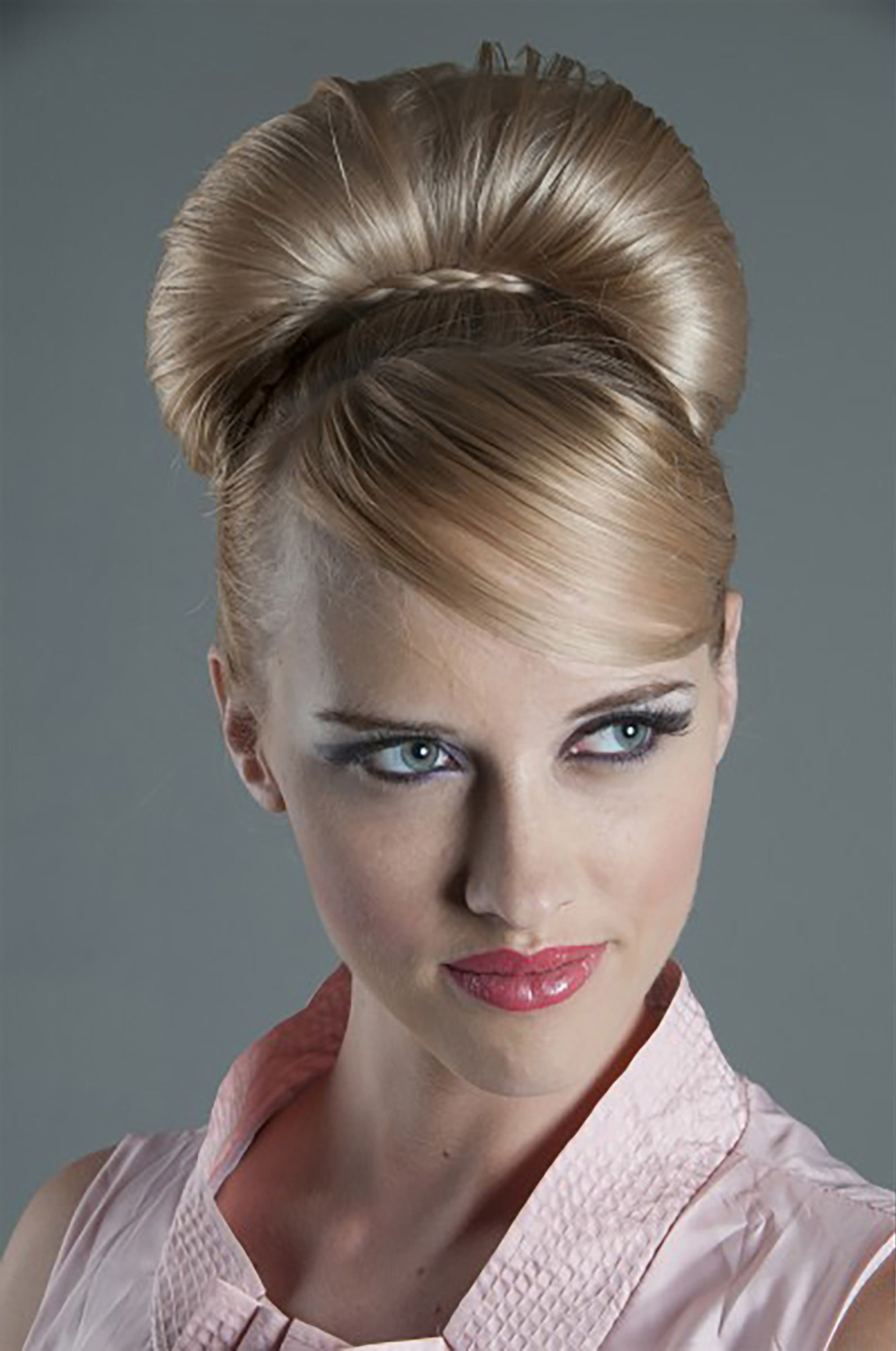 High-End Photo Retouching Services | Beauty, Fashion & Portrait Retouching