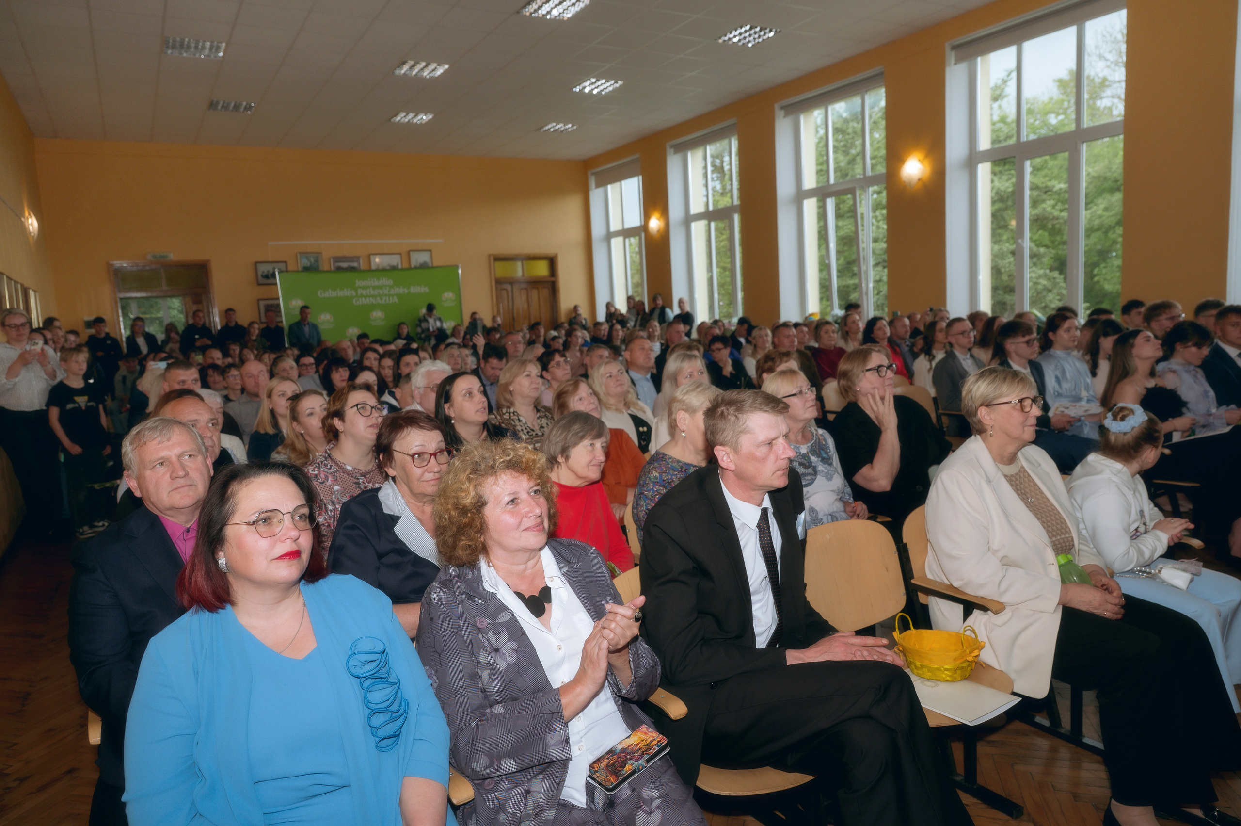 Paskutinis skambutis Joniškėlyje. Vestuvių fotografė Santa Jonuškė | Šiaulių apskritis, Panevėžio apskritis ir visa Lietuva