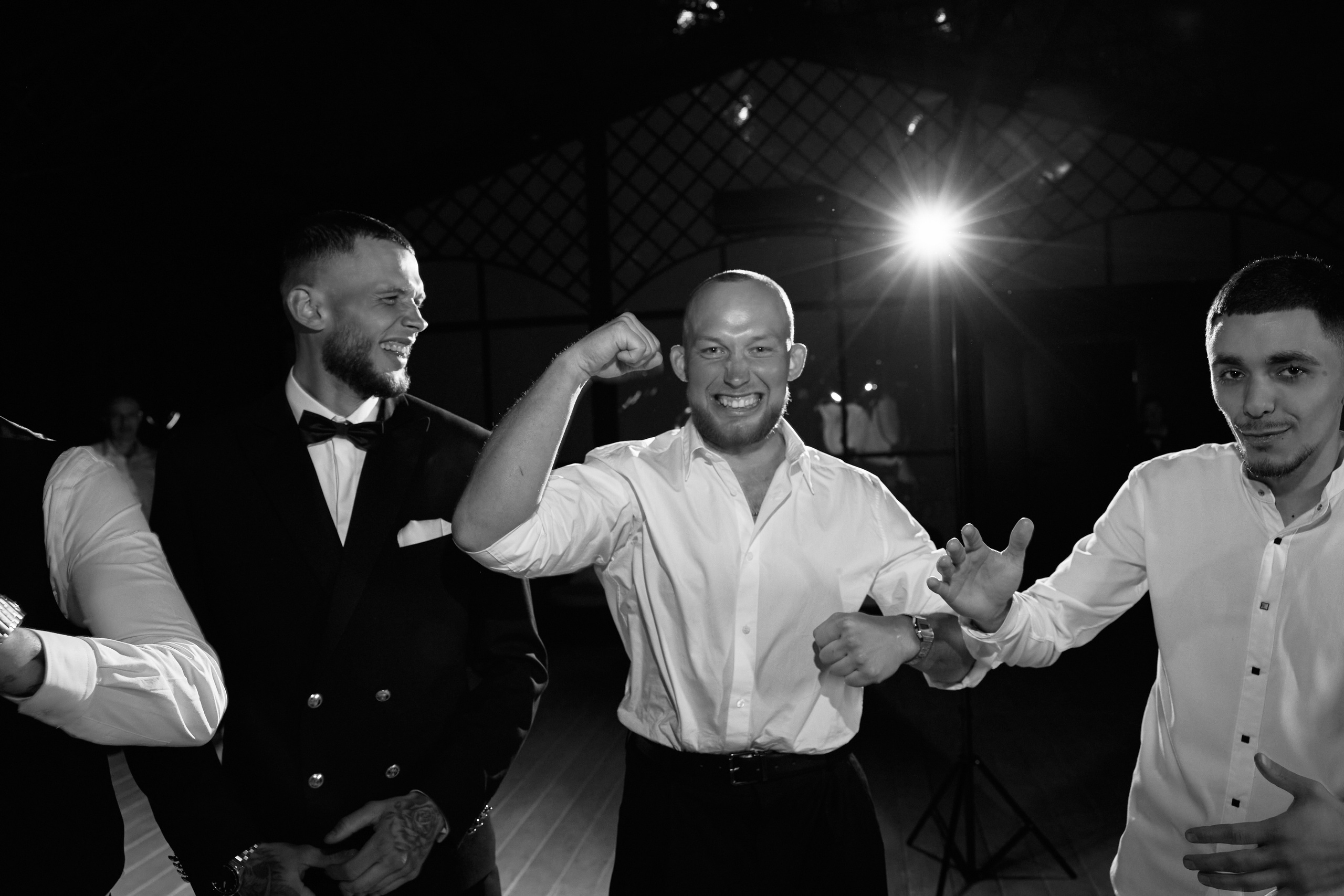 Natalia & Roman. Dworek przy lesie. Fotograf ślubny i rodzinny w Krakowie Yana Klymova