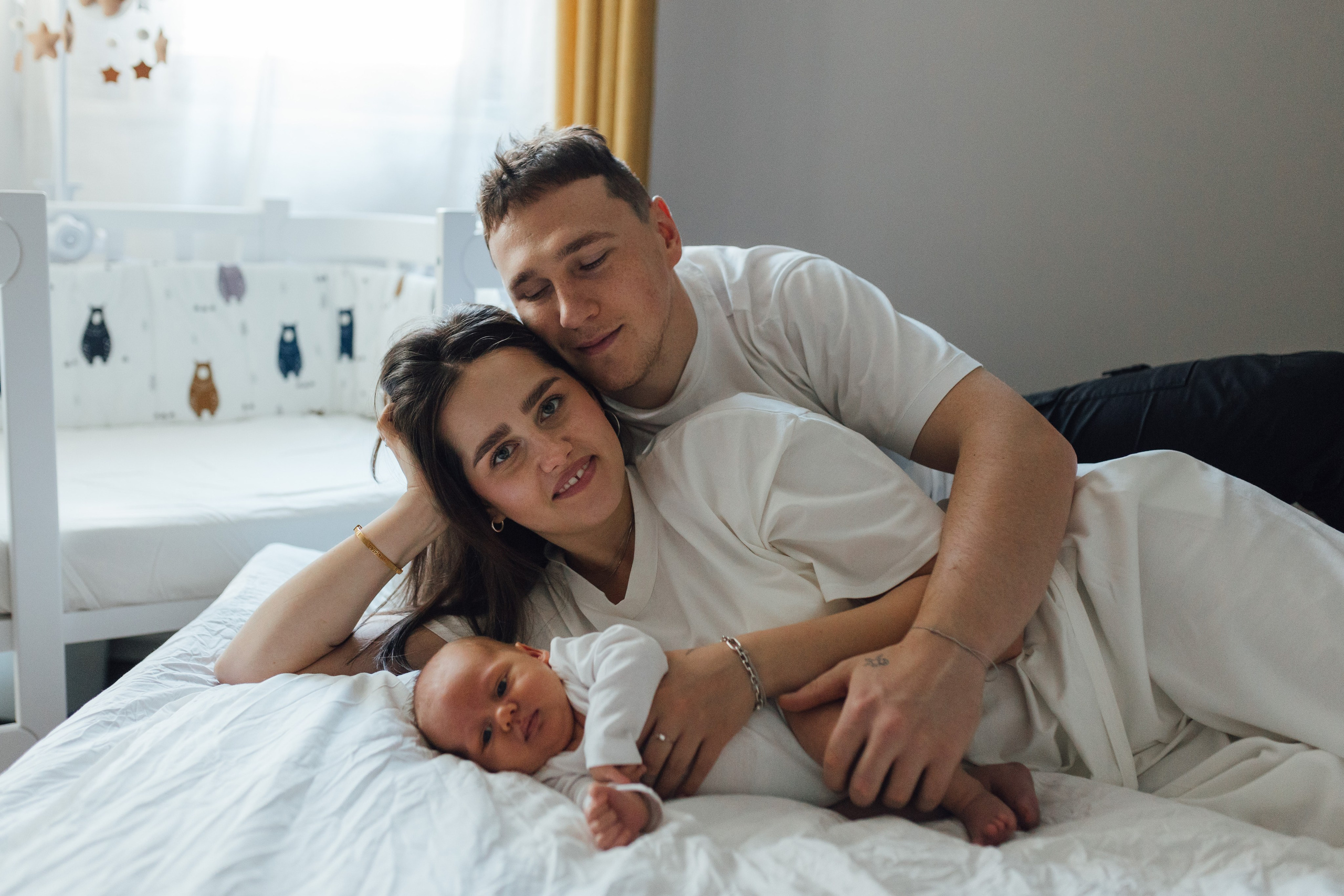 Newborn Home Photo Session. Maternity, newborn photographer in the Bay Area|Iryna Rakivnenko