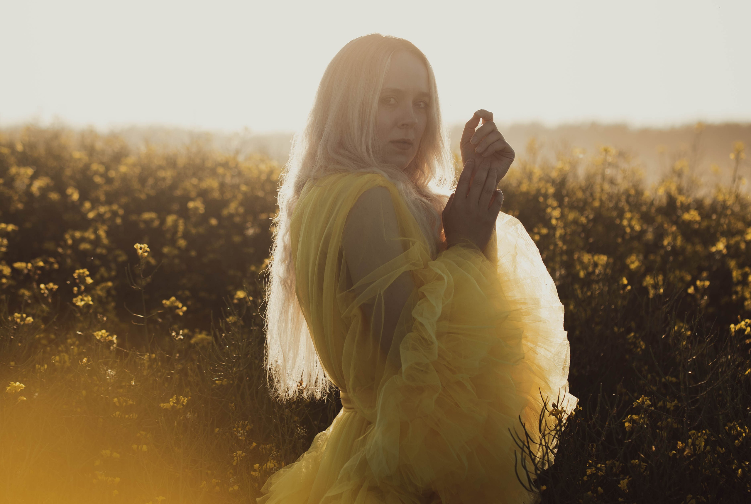 Egle rapsuose. Fotografija — Olga Bojarin