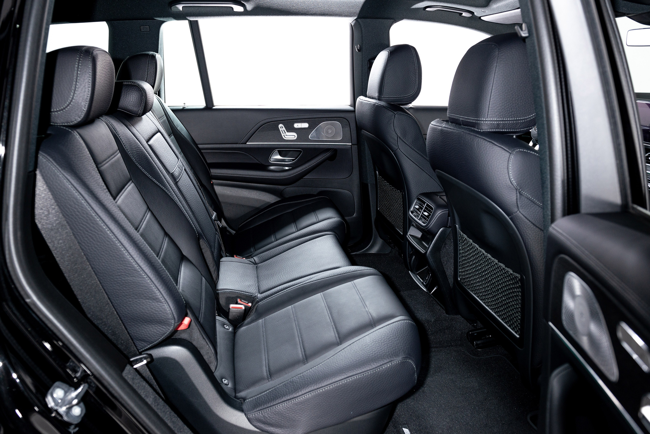 Автомобильная фотосъемка Mercedes GLS в студии. FOTÓGRAFO MÉXICO QUINTANA ROO