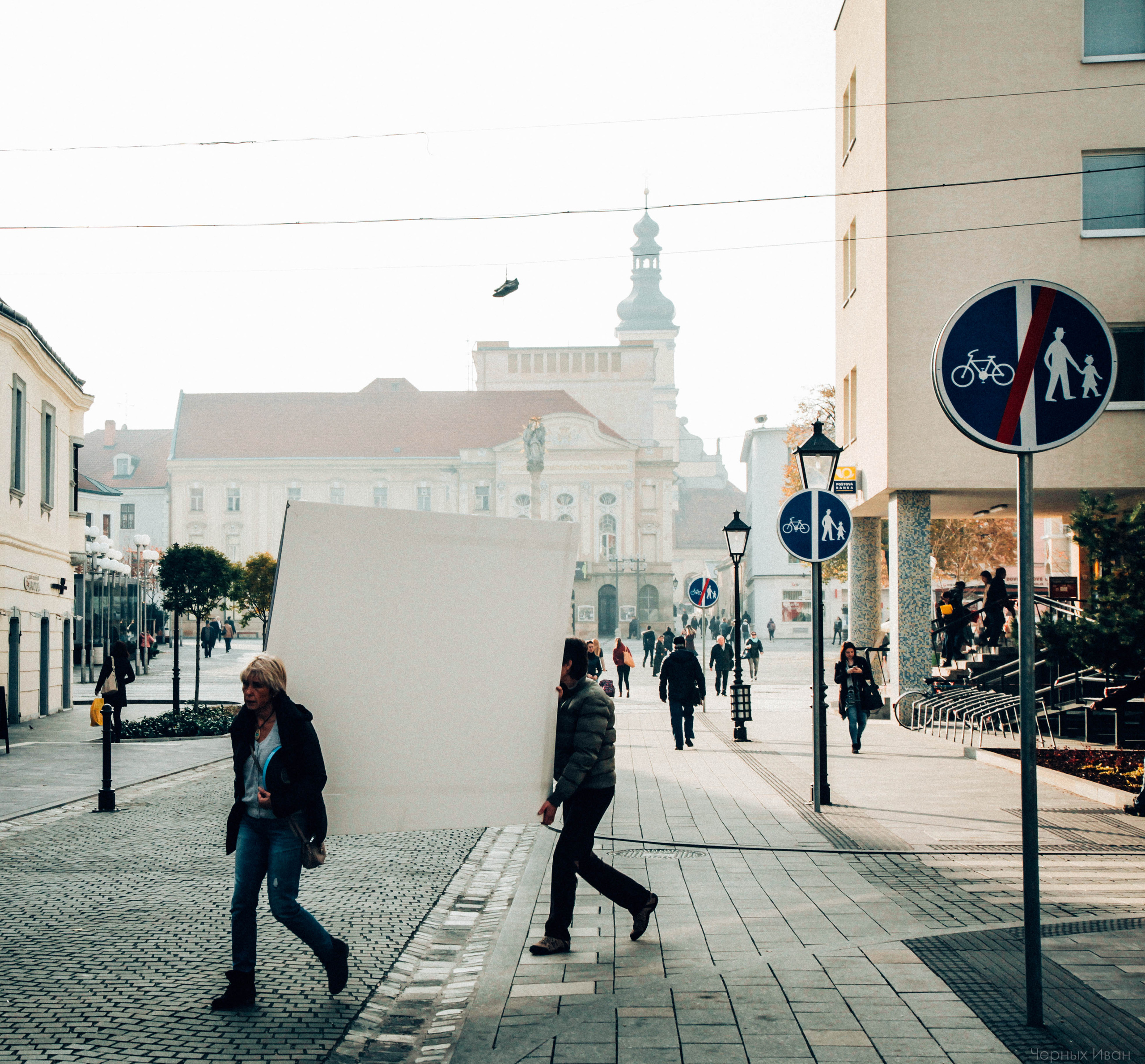 БРАТИСЛАВА. Стрит-фотография, полная абсурда, идиотизма и красоты