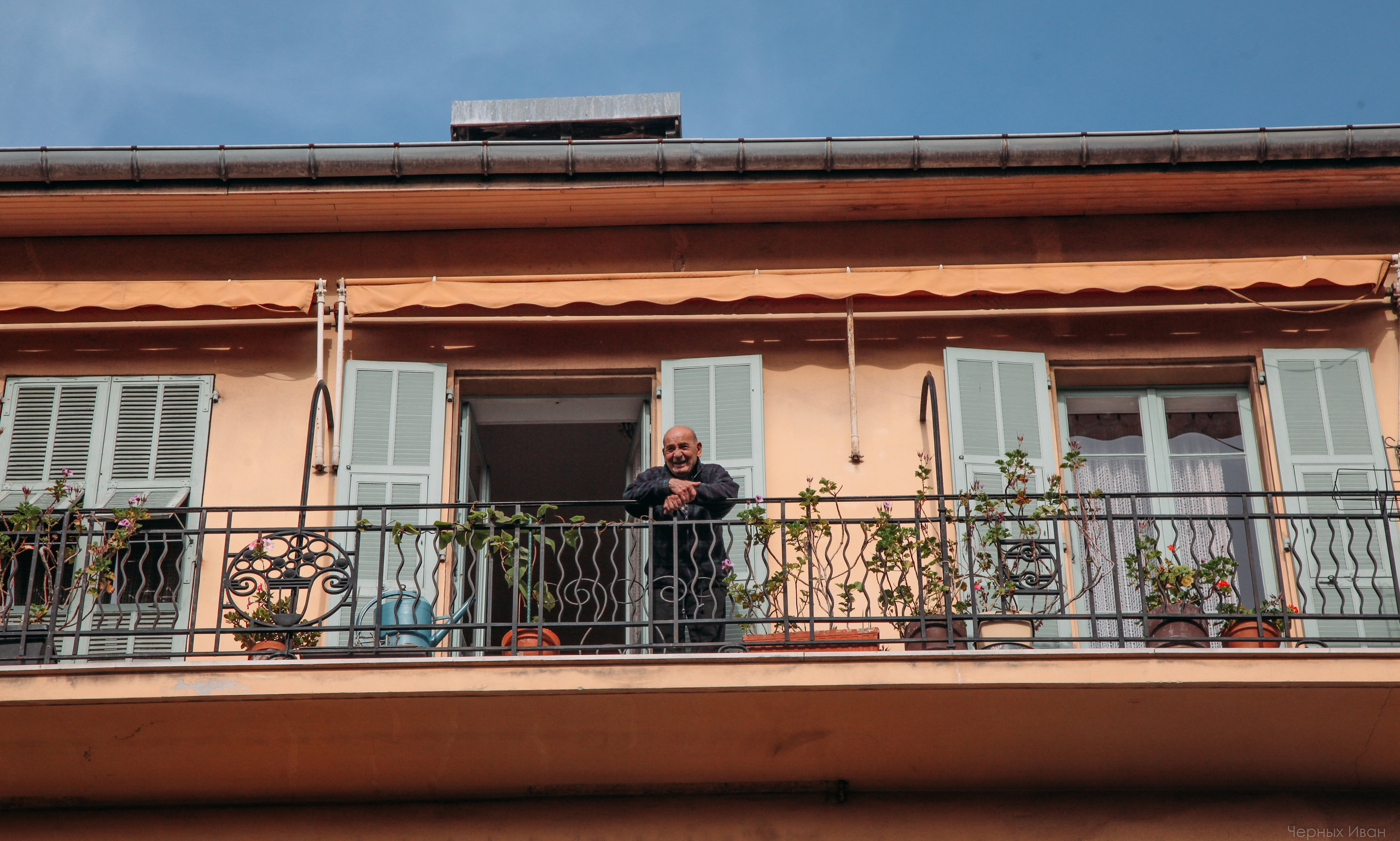 ФРАНЦИЯ. Стрит-фотография, полная абсурда, идиотизма и красоты