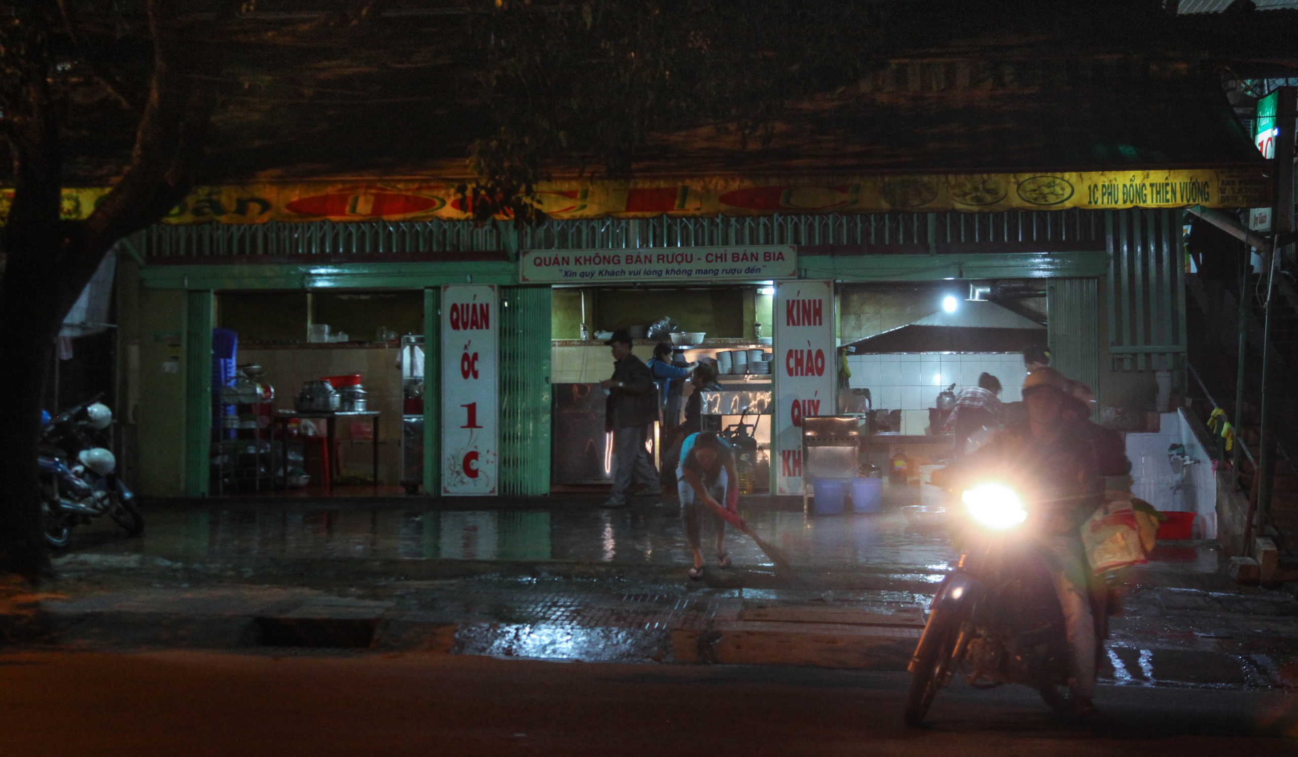 ВЬЕТНАМ. Стрит-фотография, полная абсурда, идиотизма и красоты