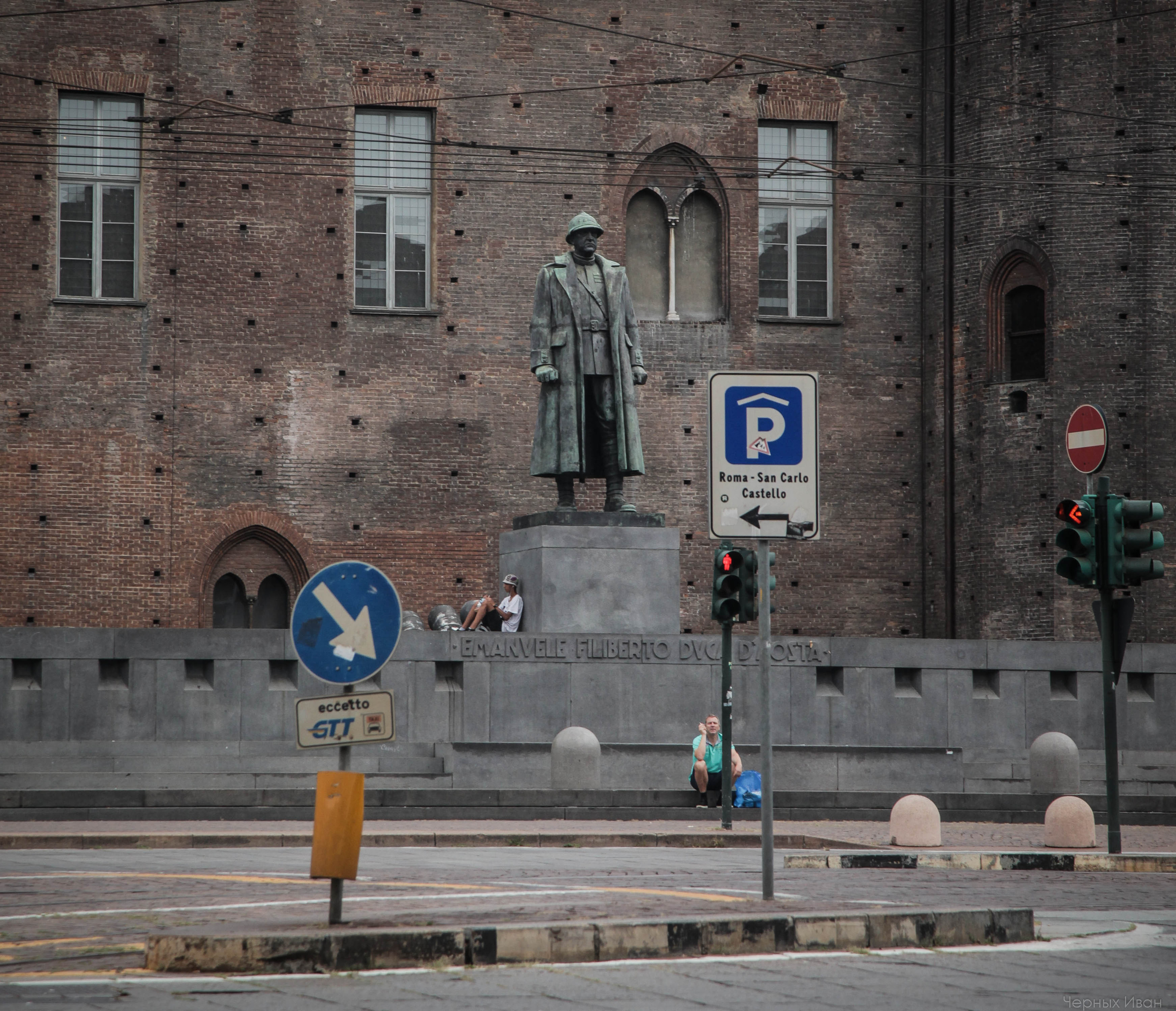 ПЕЙЗАЖИ. Стрит-фотография, полная абсурда, идиотизма и красоты
