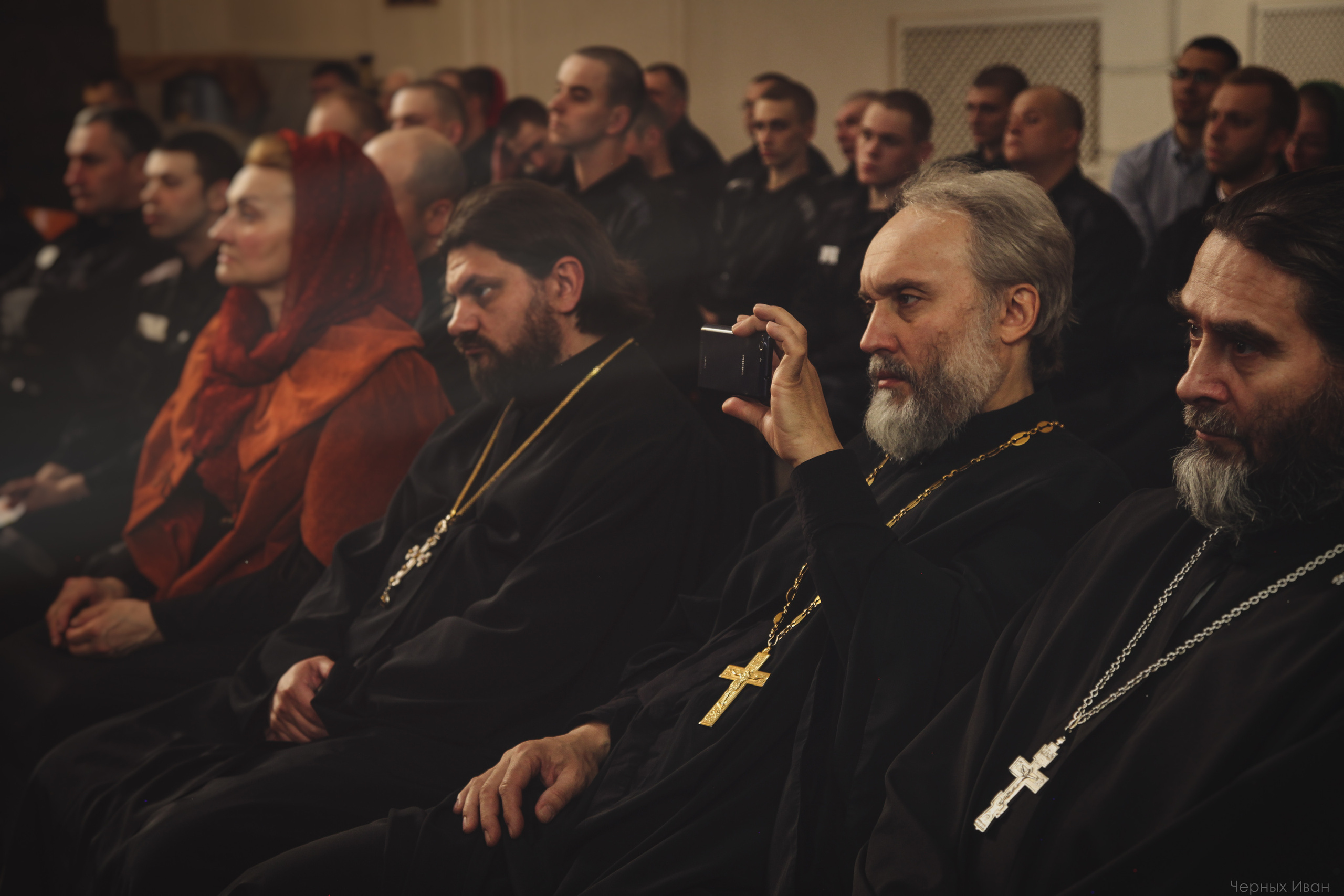 2016. Стрит-фотография, полная абсурда, идиотизма и красоты