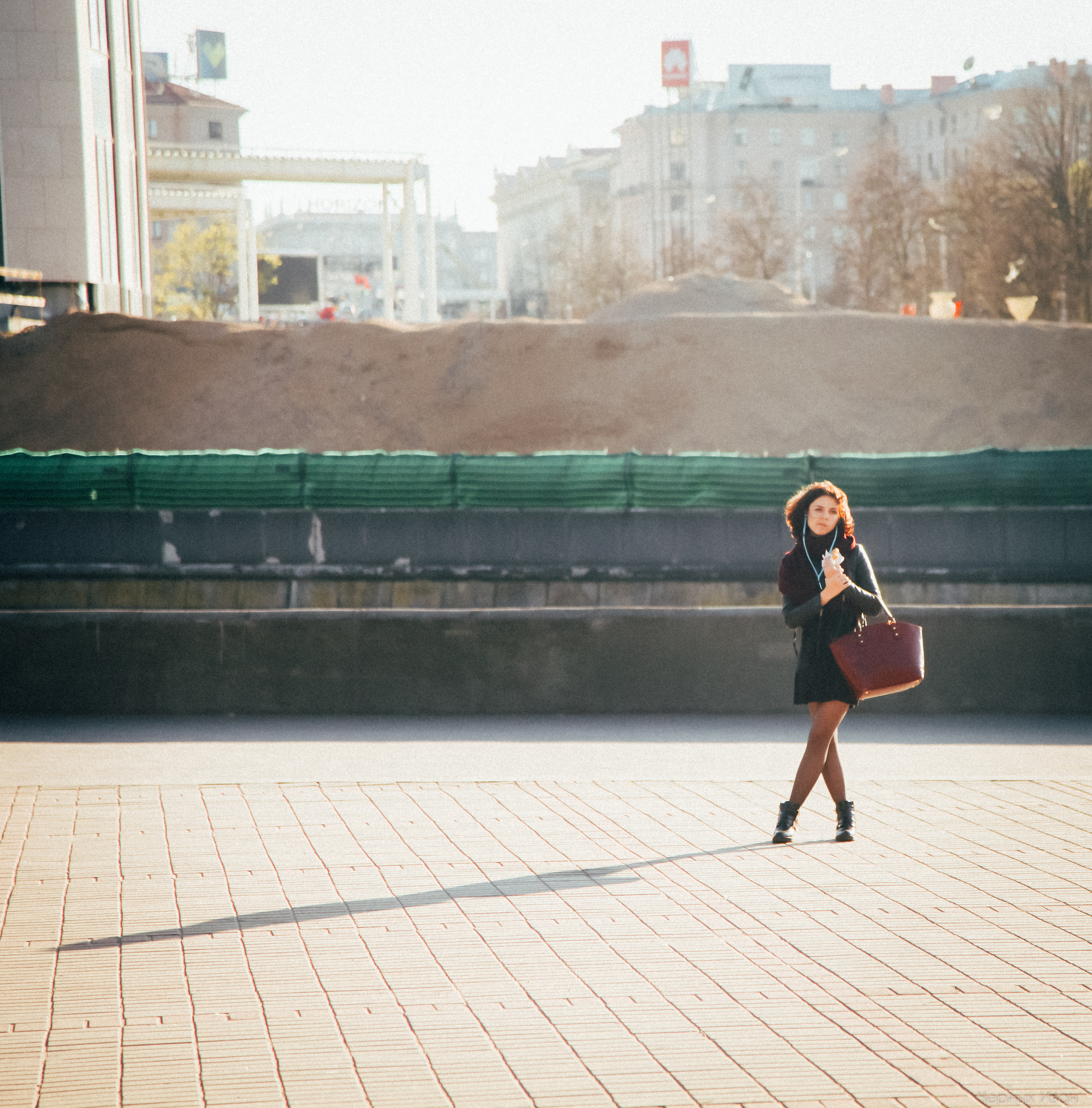 МИНСК. Стрит-фотография, полная абсурда, идиотизма и красоты