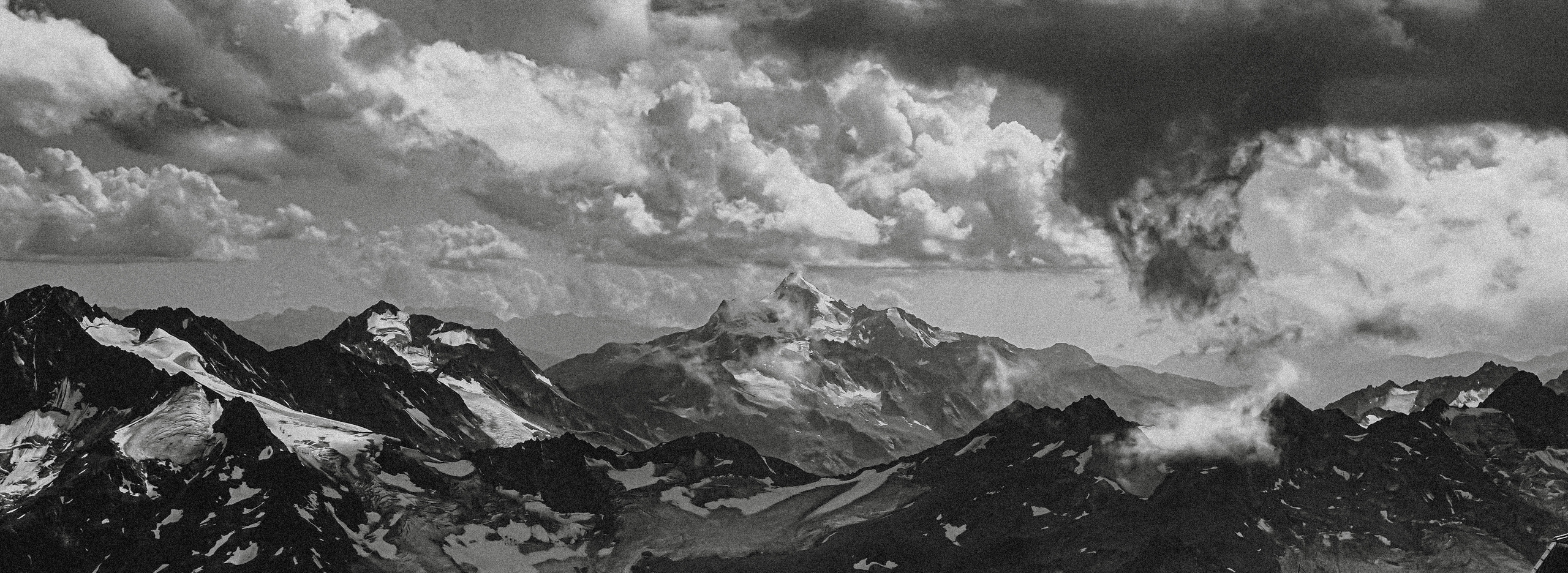 ПЕЙЗАЖИ. Стрит-фотография, полная абсурда, идиотизма и красоты