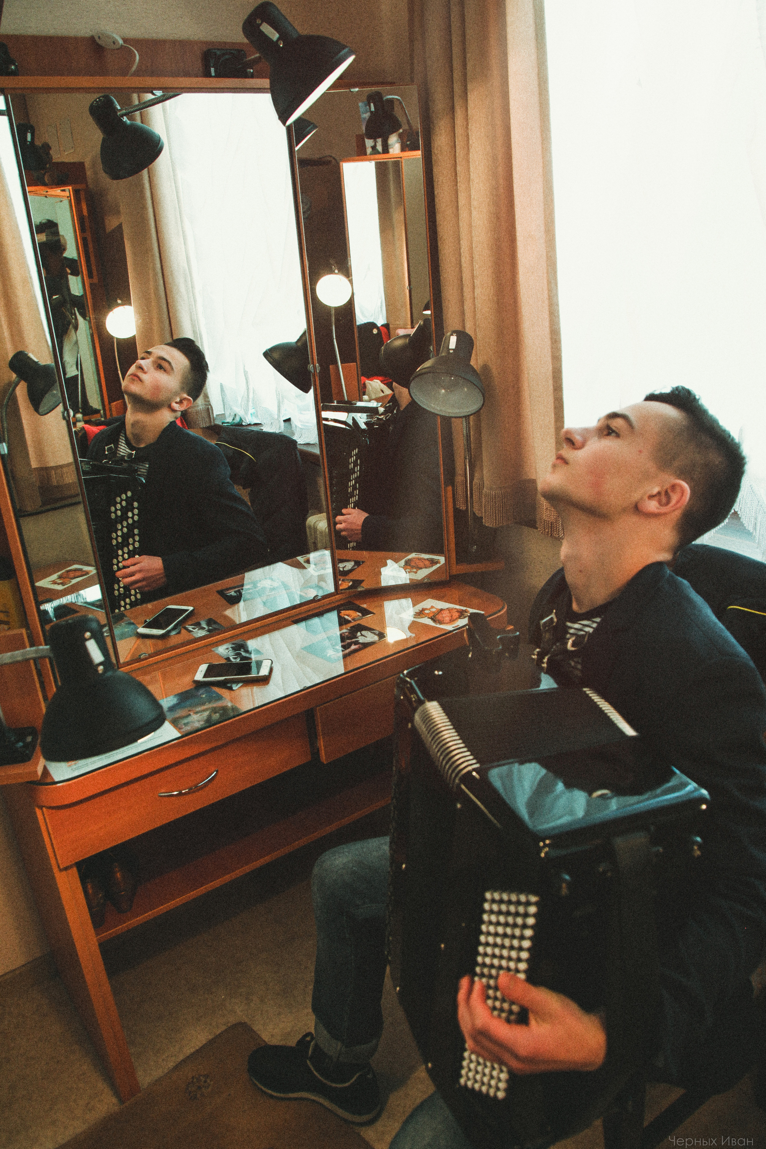 МИНСК. Стрит-фотография, полная абсурда, идиотизма и красоты