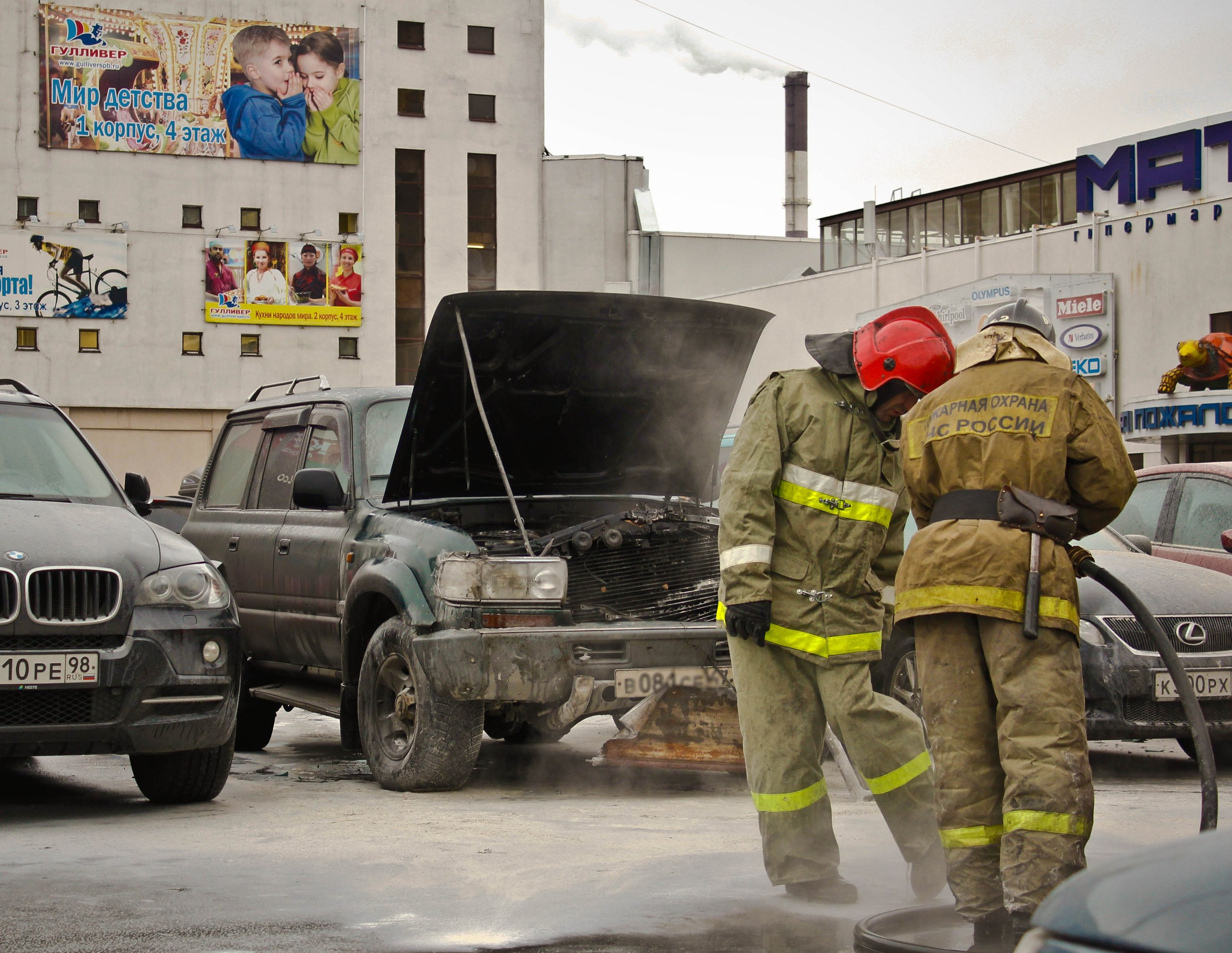 BEST OF. Стрит-фотография, полная абсурда, идиотизма и красоты