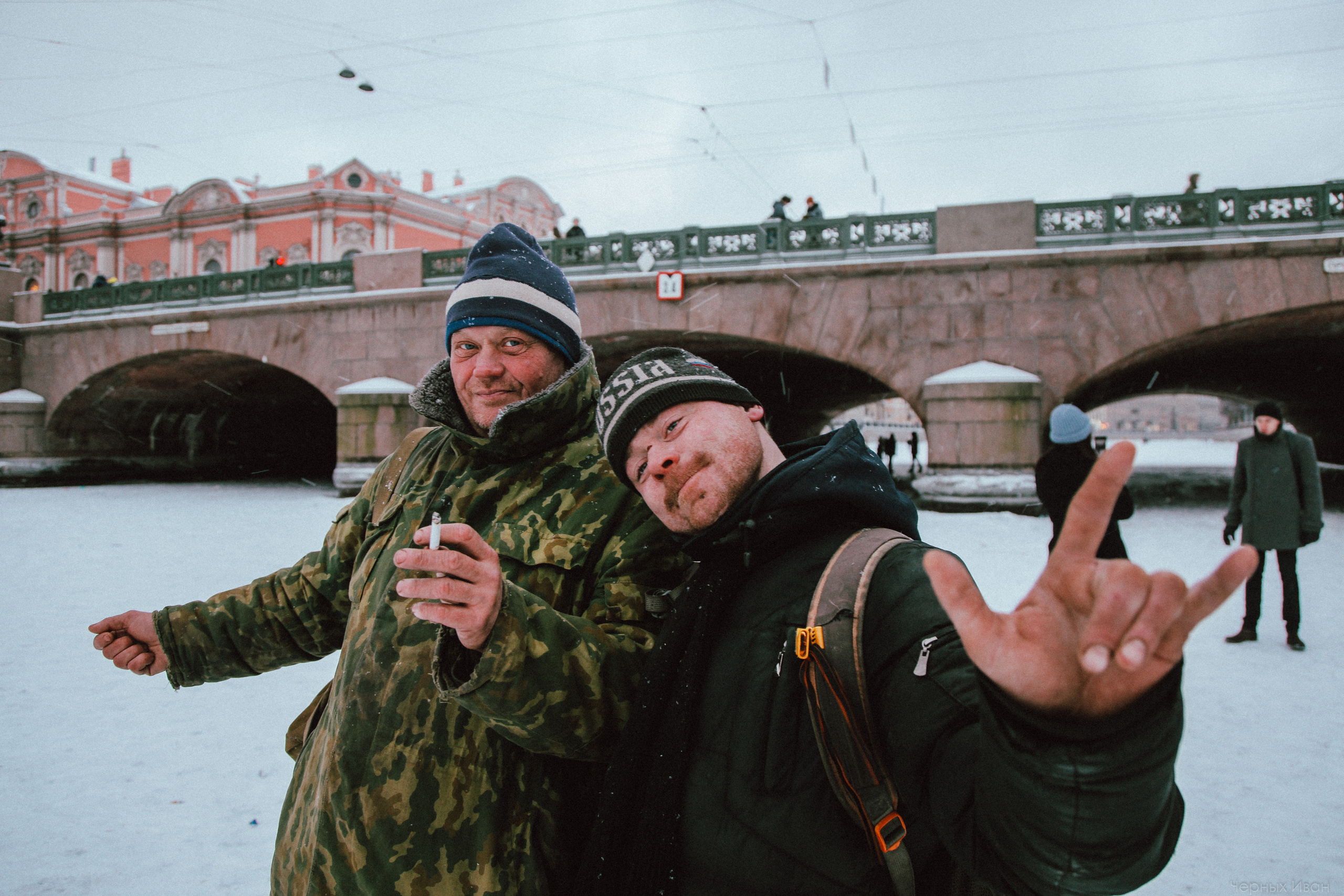 2017. Стрит-фотография, полная абсурда, идиотизма и красоты