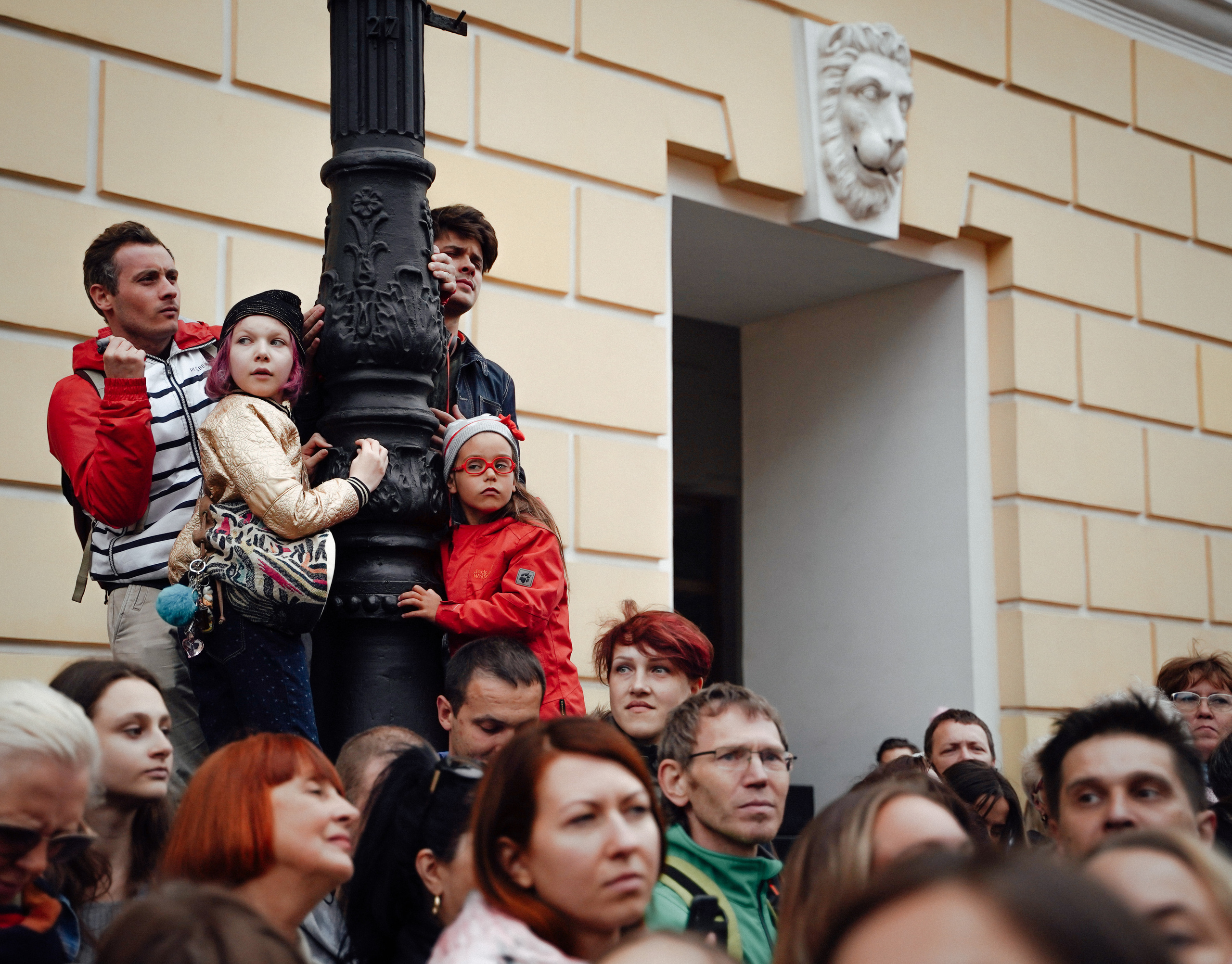 2019. Стрит-фотография, полная абсурда, идиотизма и красоты