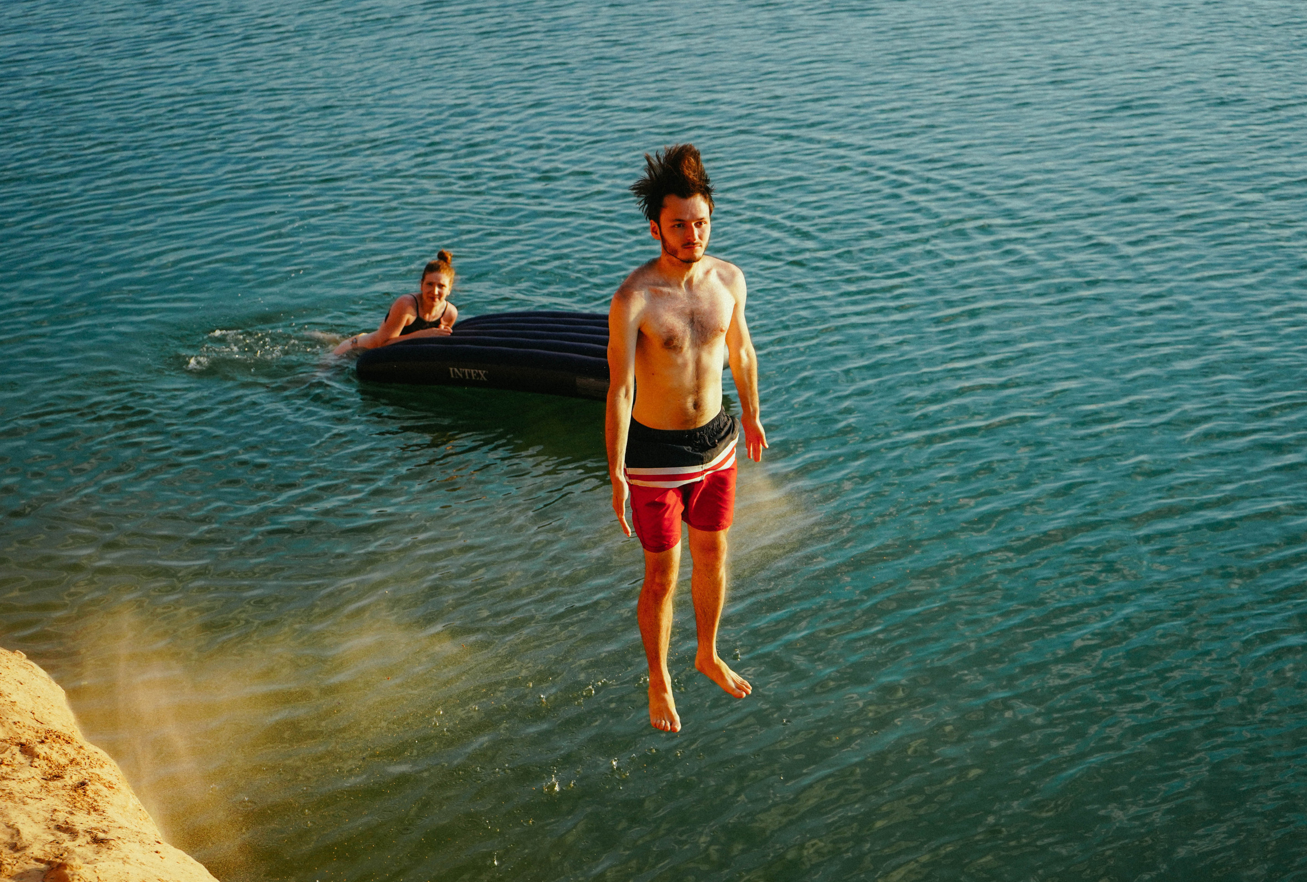 2018. Стрит-фотография, полная абсурда, идиотизма и красоты