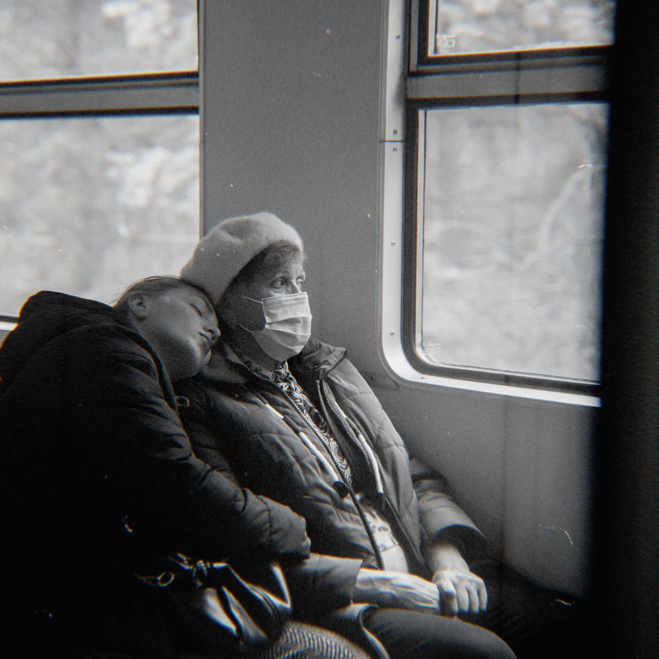 ПОПУТЧИКИ. Стрит-фотография, полная абсурда, идиотизма и красоты