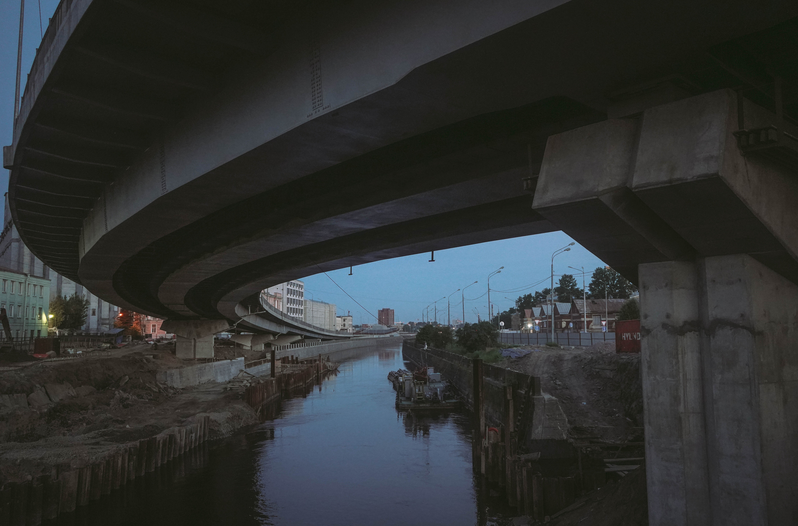 2018. Стрит-фотография, полная абсурда, идиотизма и красоты