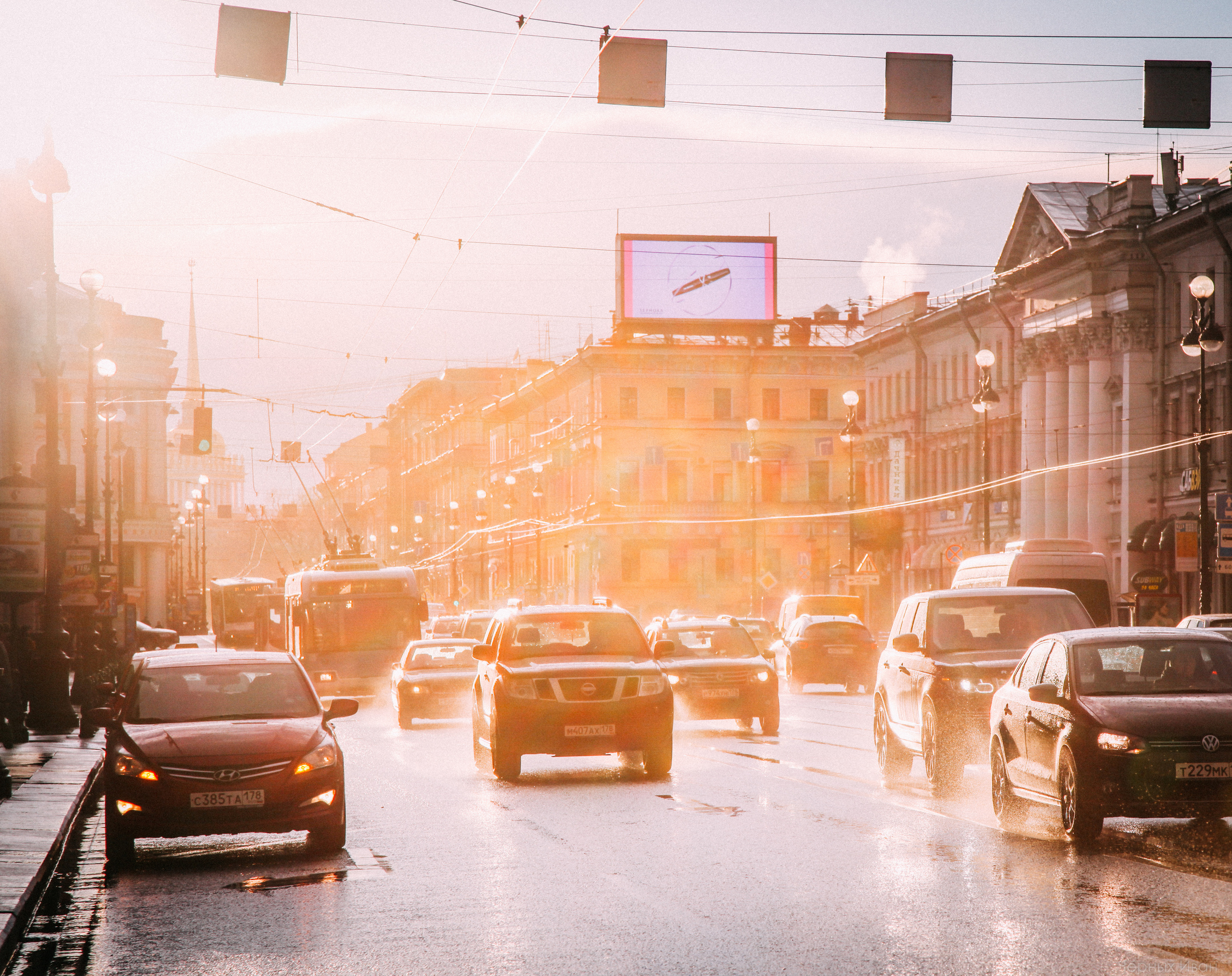 2016. Стрит-фотография, полная абсурда, идиотизма и красоты