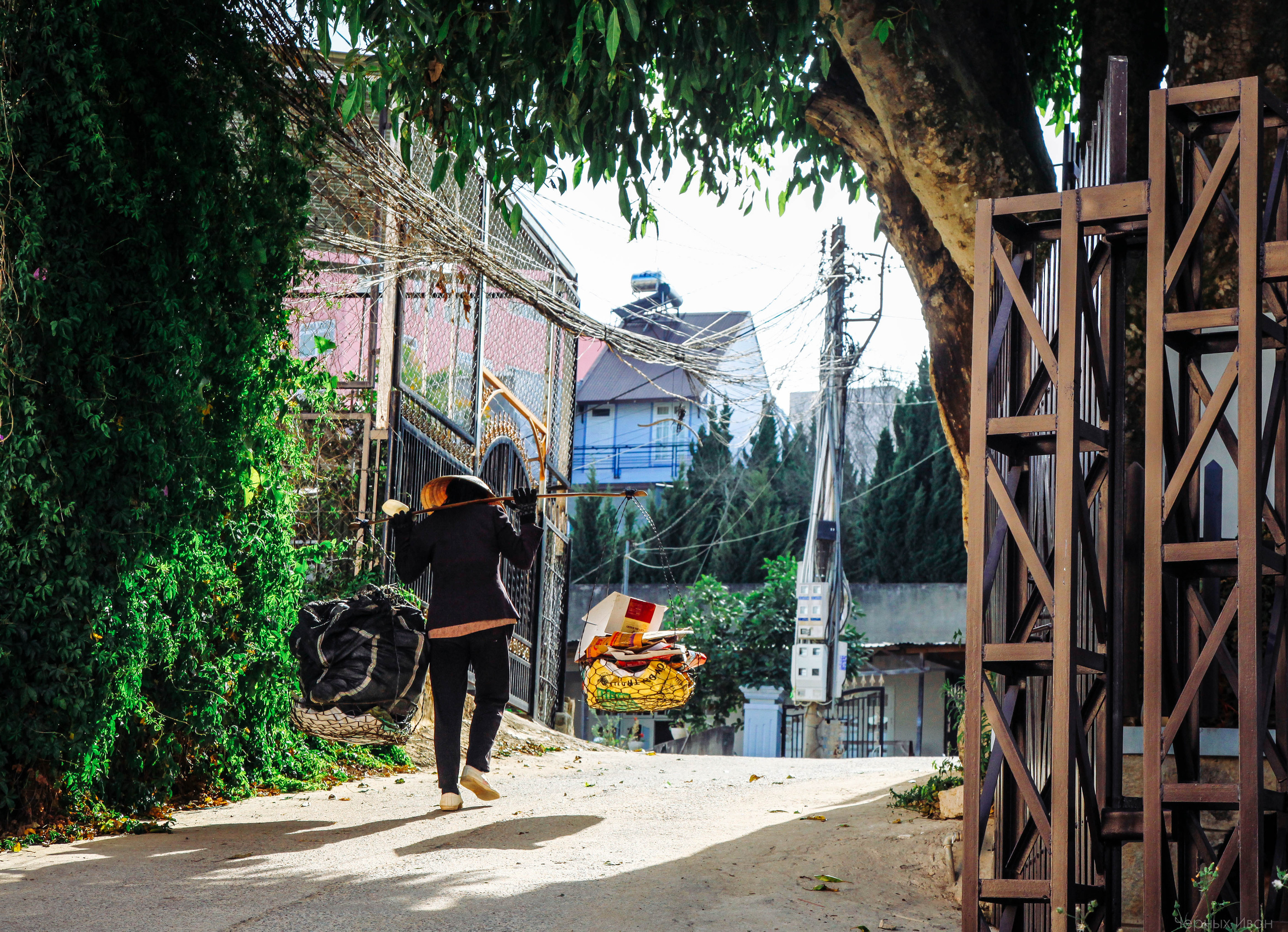 ВЬЕТНАМ. Стрит-фотография, полная абсурда, идиотизма и красоты