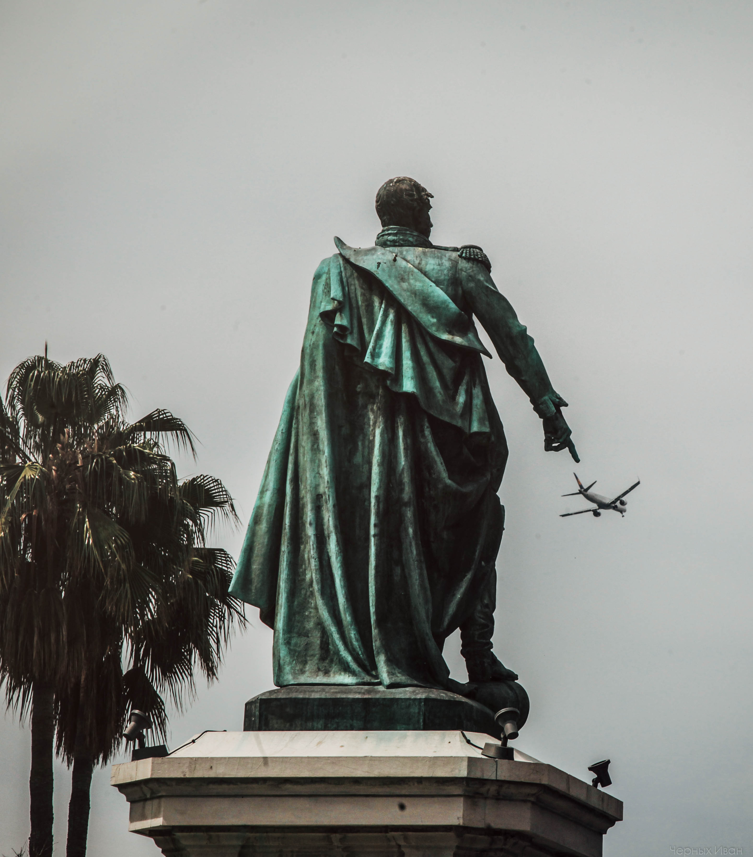 ФРАНЦИЯ. Стрит-фотография, полная абсурда, идиотизма и красоты