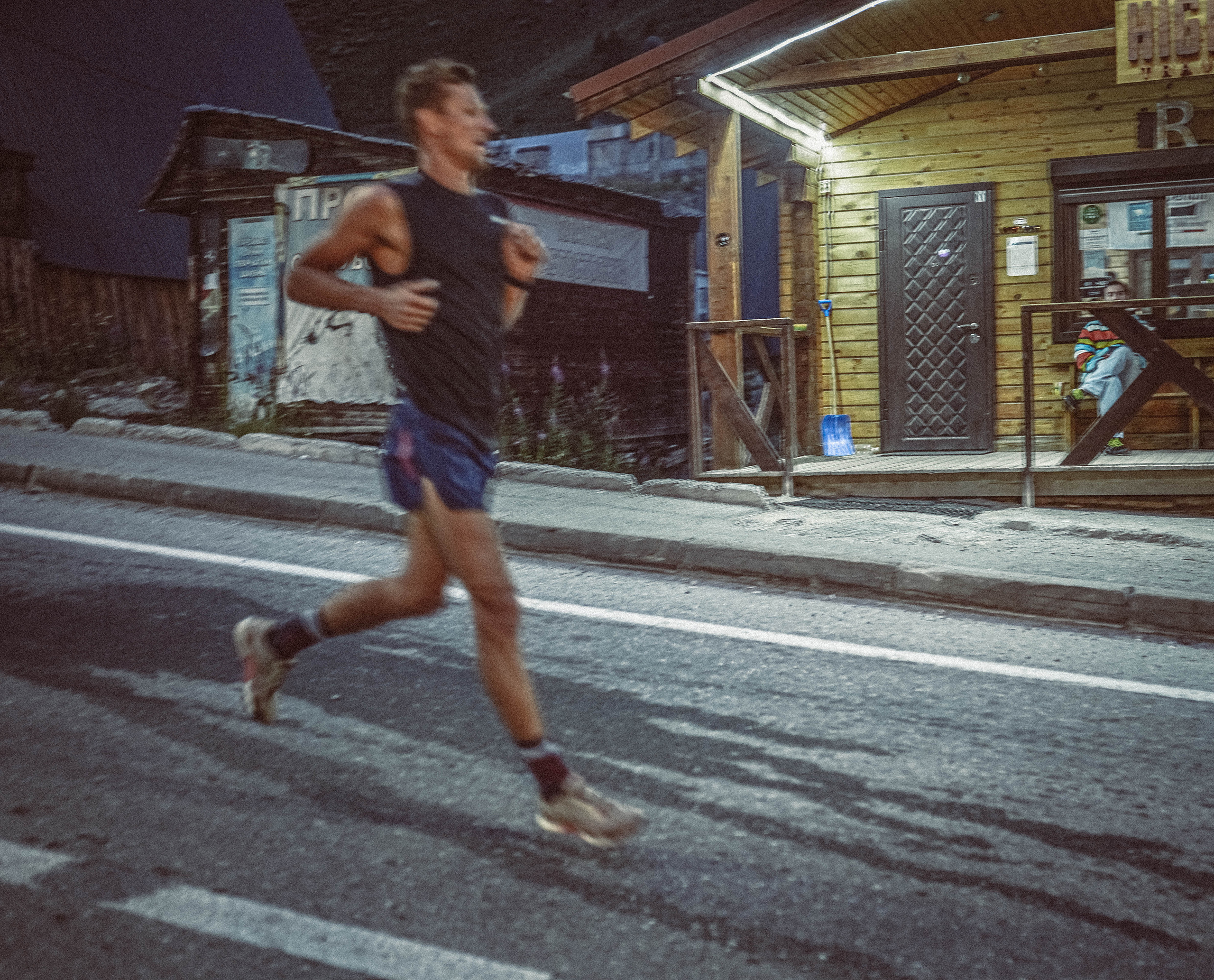 СЕВКАВ. Стрит-фотография, полная абсурда, идиотизма и красоты