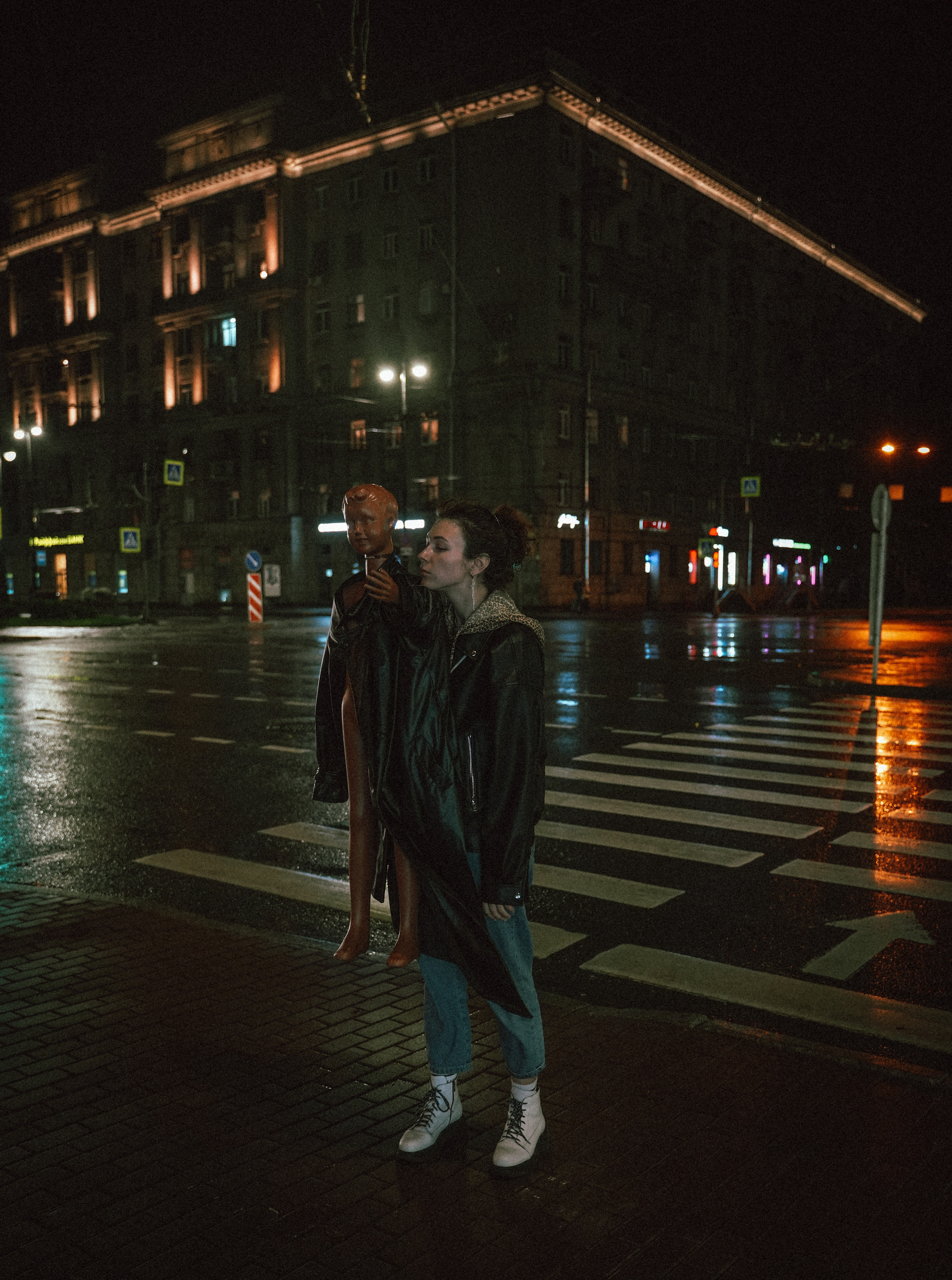 2022. Стрит-фотография, полная абсурда, идиотизма и красоты