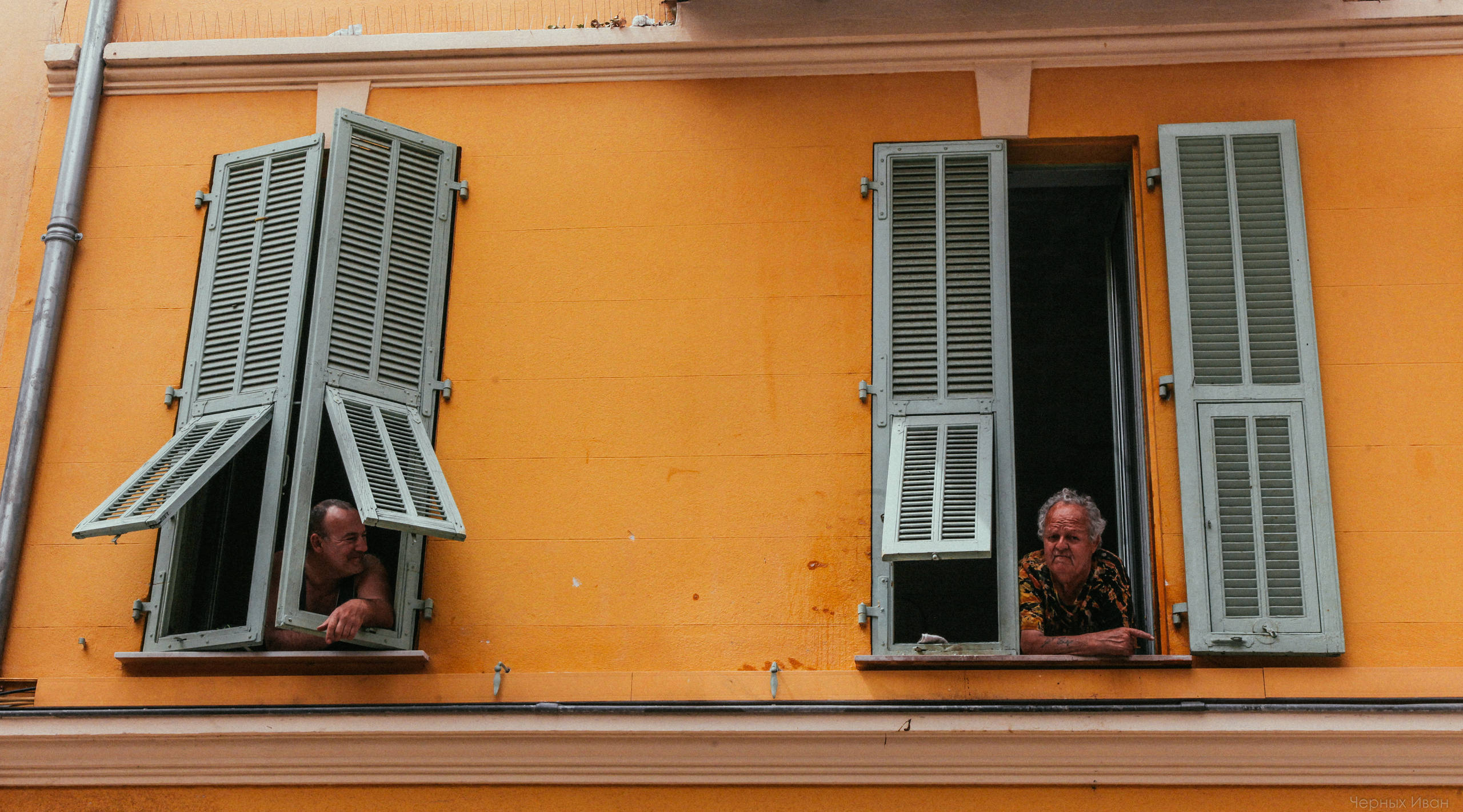 ФРАНЦИЯ. Стрит-фотография, полная абсурда, идиотизма и красоты