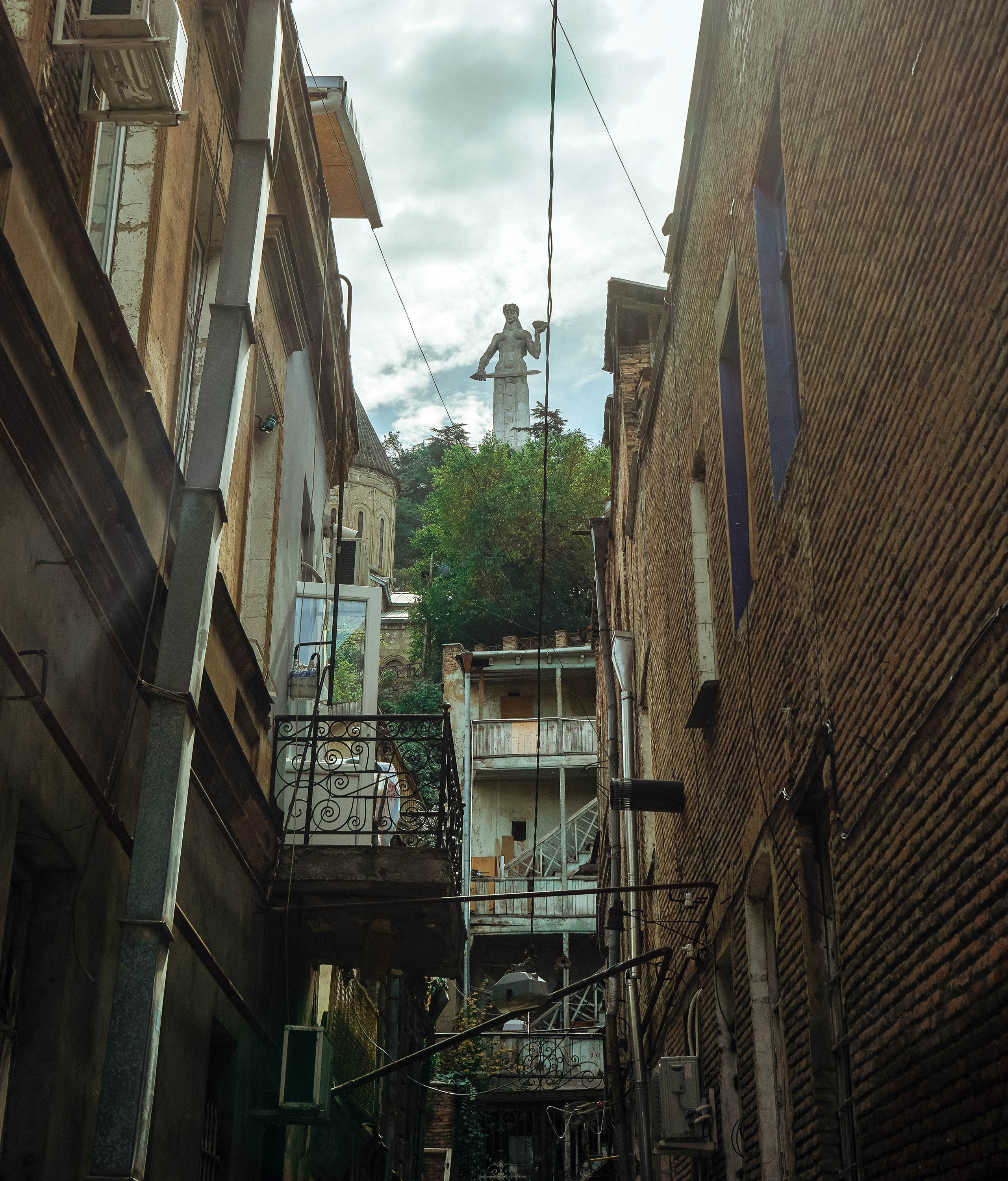 ГРУЗИЯ. Стрит-фотография, полная абсурда, идиотизма и красоты