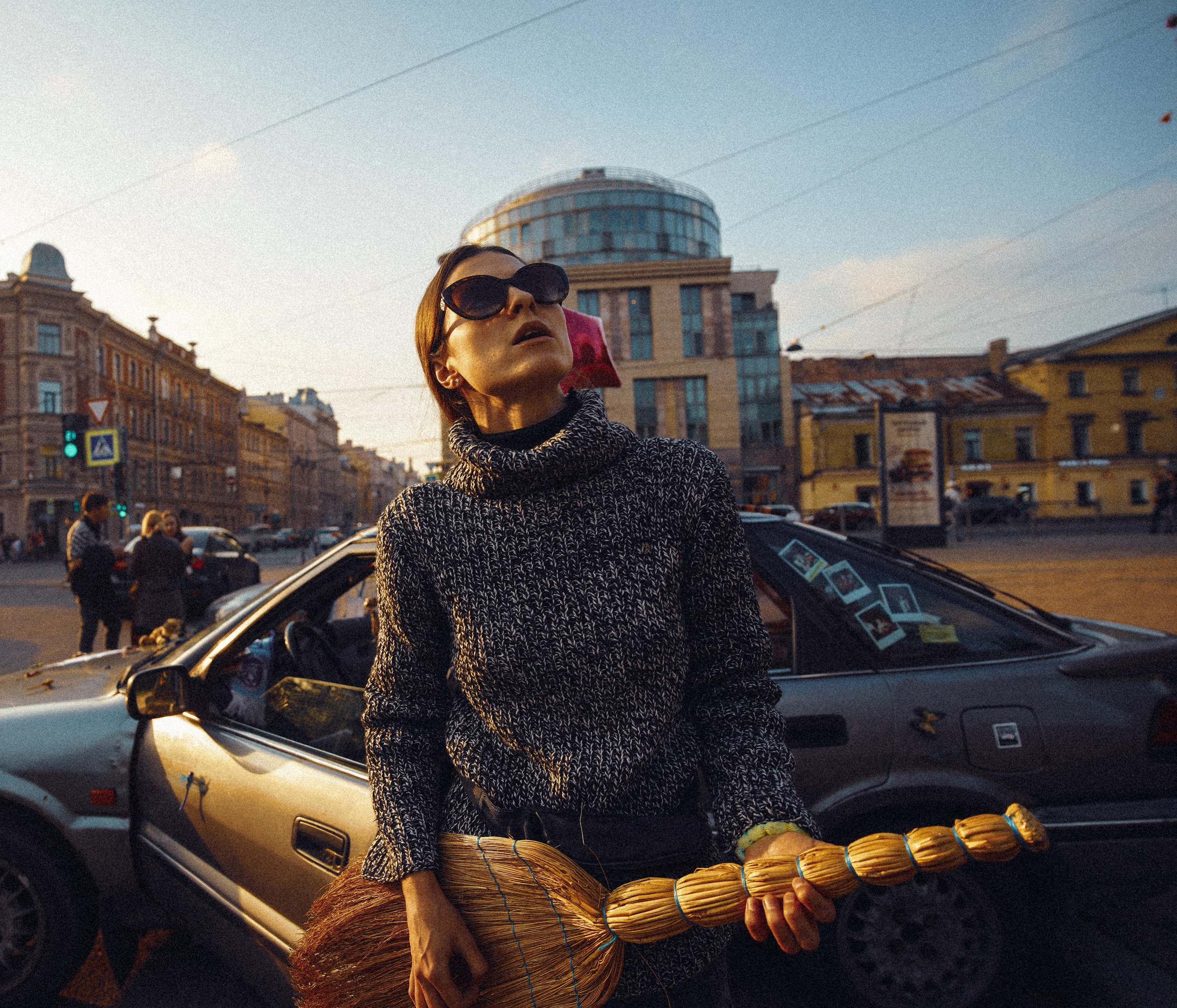 МАГЕЛАТ. Стрит-фотография, полная абсурда, идиотизма и красоты